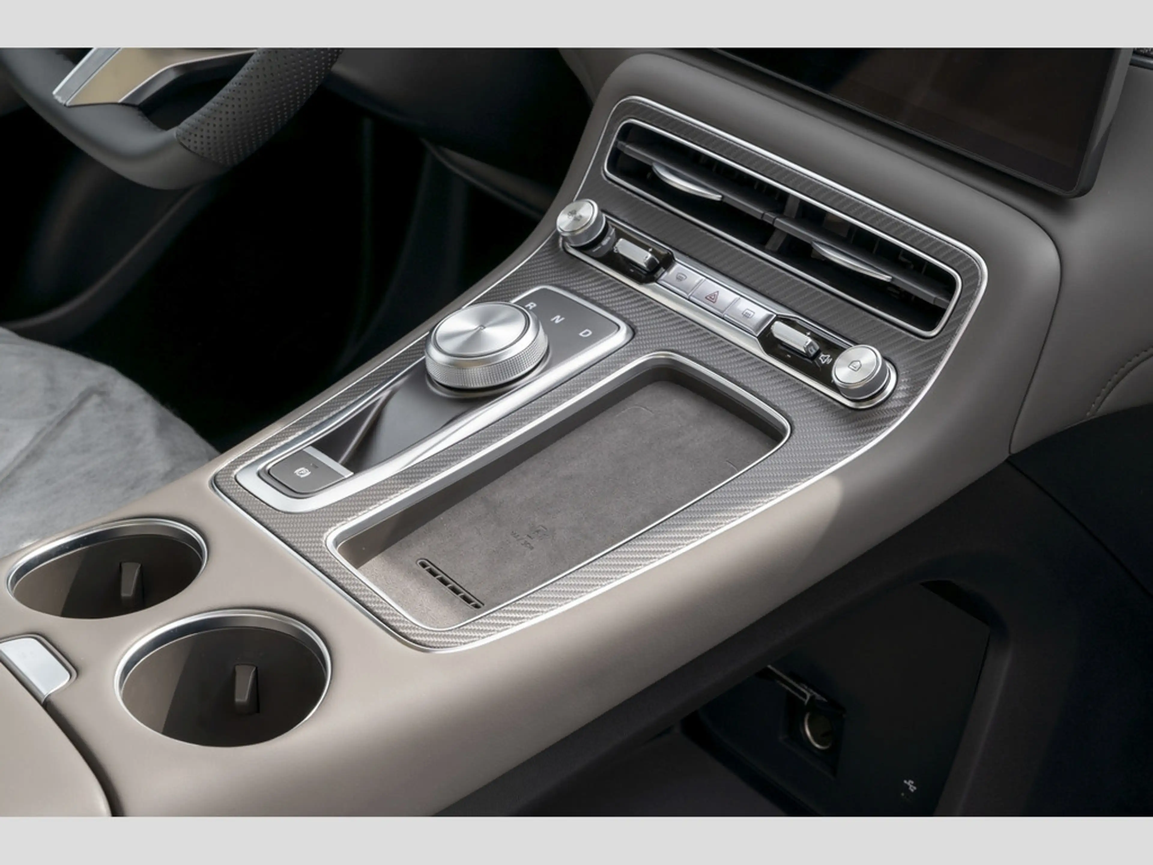 MG S6 EV Luxury AWD sofort Panorama, Navi, SHZ — photo 10