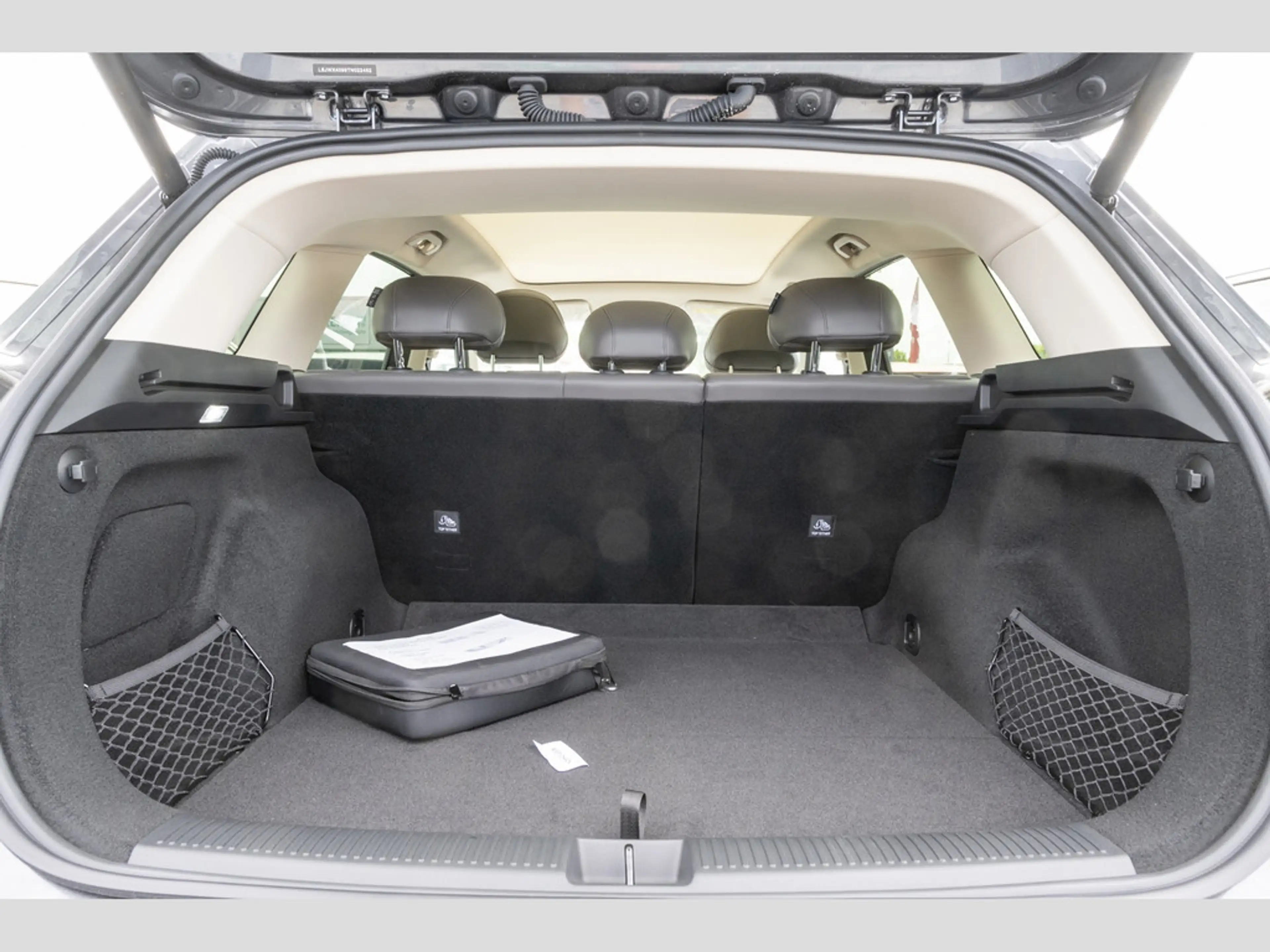 MG S6 EV Luxury AWD sofort Panorama, Navi, SHZ — photo 7