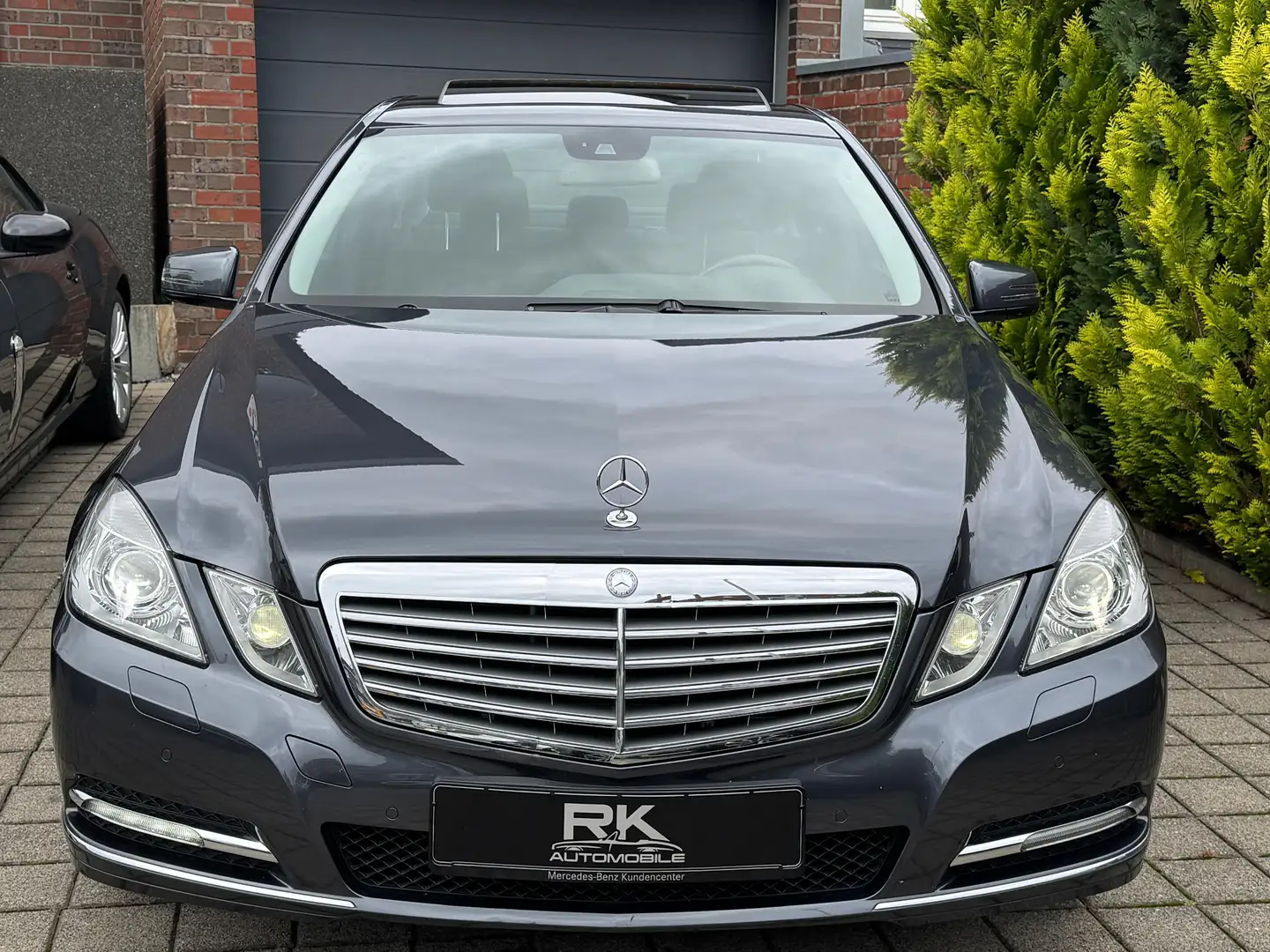 Mercedes-Benz E 200 E 200 CGI BlueEfficiency (212.048) Grigio - 2