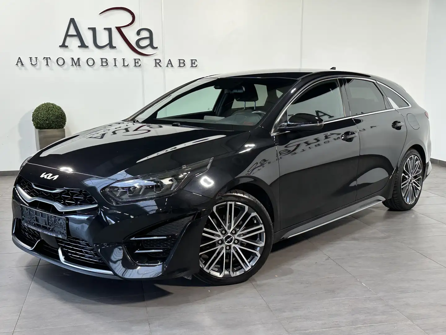 Kia 1.5 T-GDI GT-LINE NAV+LED+KAM+V-COCK+ACC Černá - 2