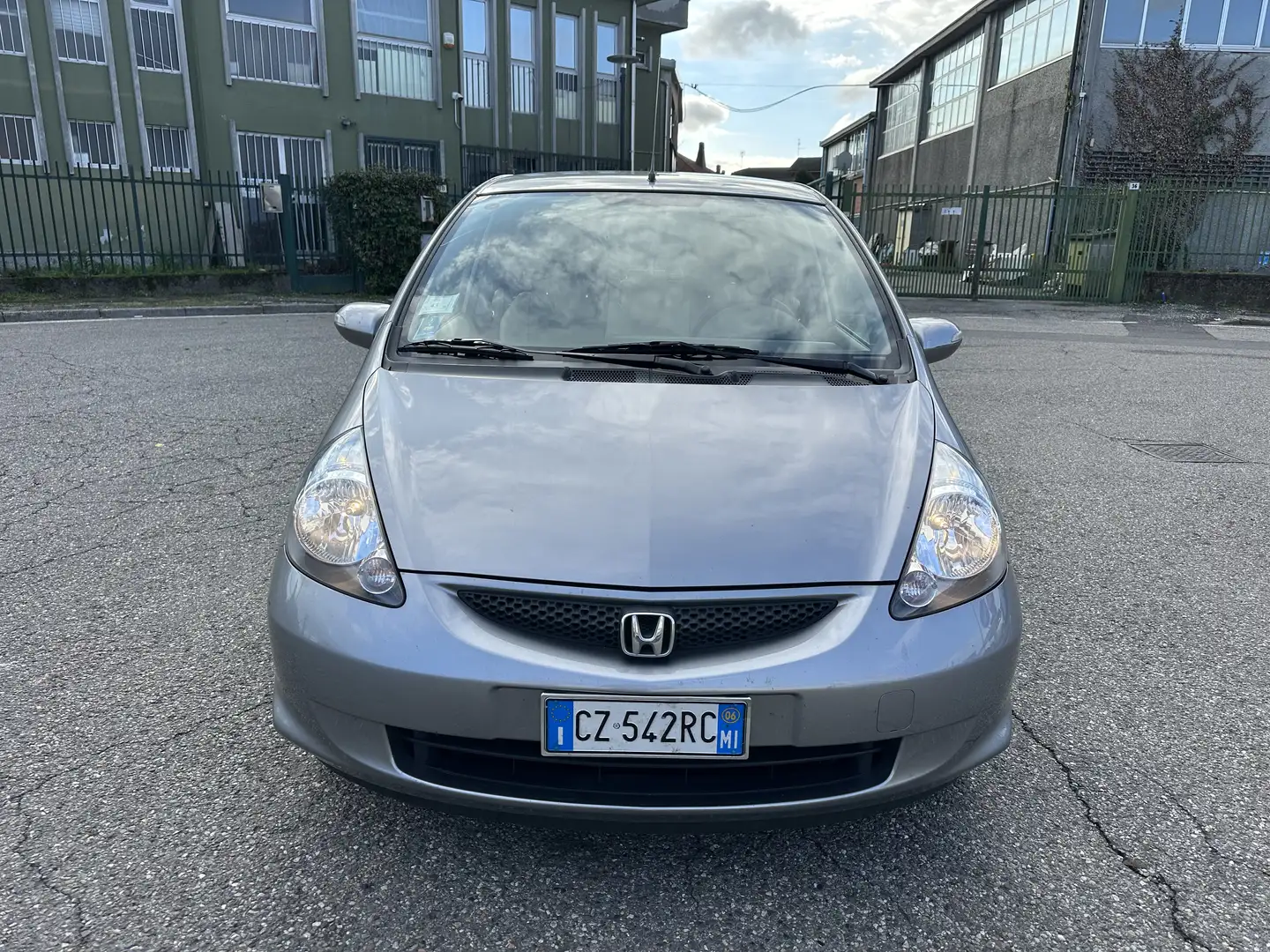 Honda Jazz 1.4 benzina, Appeal, 61kw, Euro 4, Solo 86.000KM! Gris - 1
