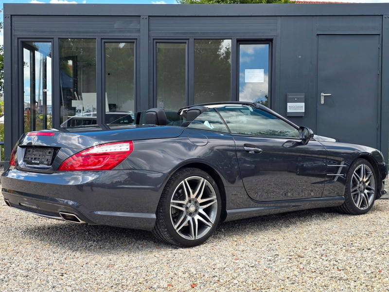 Mercedes-Benz SL 350 AMG Line*Massage*PDC+Kamera*Navi*wenig KM — photo 3