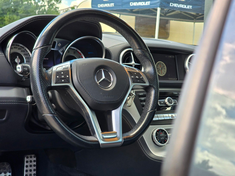 Mercedes-Benz SL 350 AMG Line*Massage*PDC+Kamera*Navi*wenig KM — photo 15