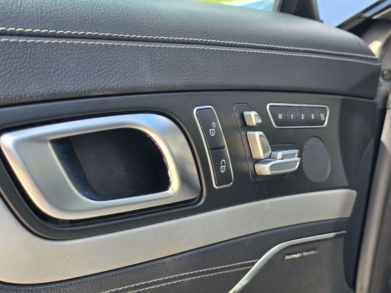 Mercedes-Benz SL 350 AMG Line*Massage*PDC+Kamera*Navi*wenig KM — photo 10