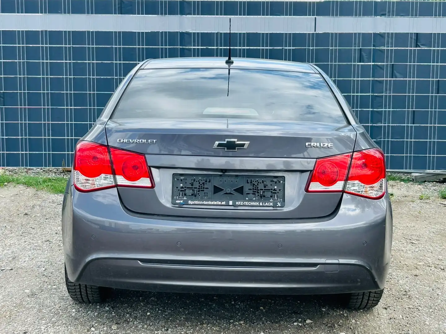 Chevrolet Cruze 1,6 LS - 2