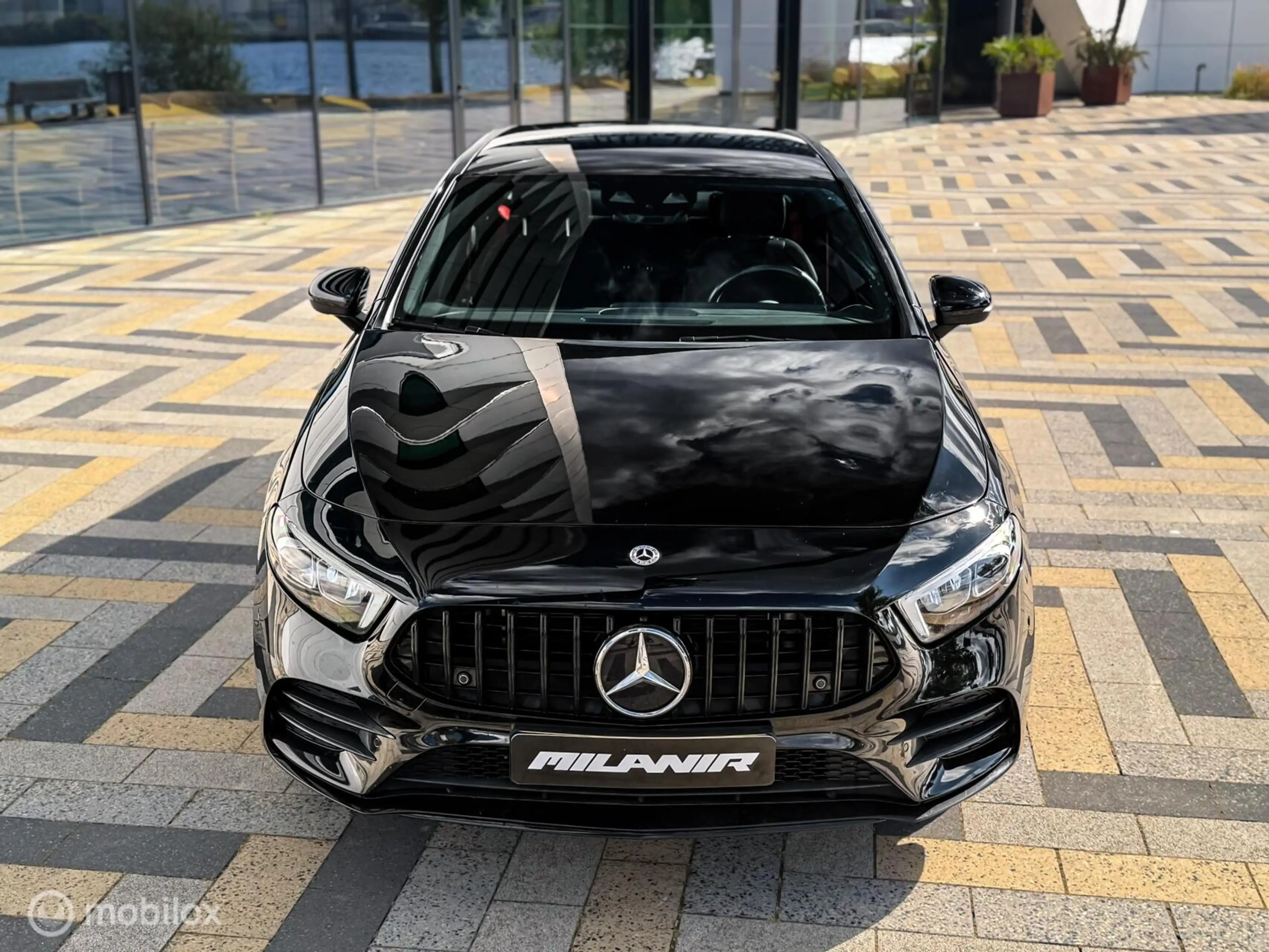 Mercedes-Benz A 250 e AMG Line | Black on Black | Carplay — photo 11