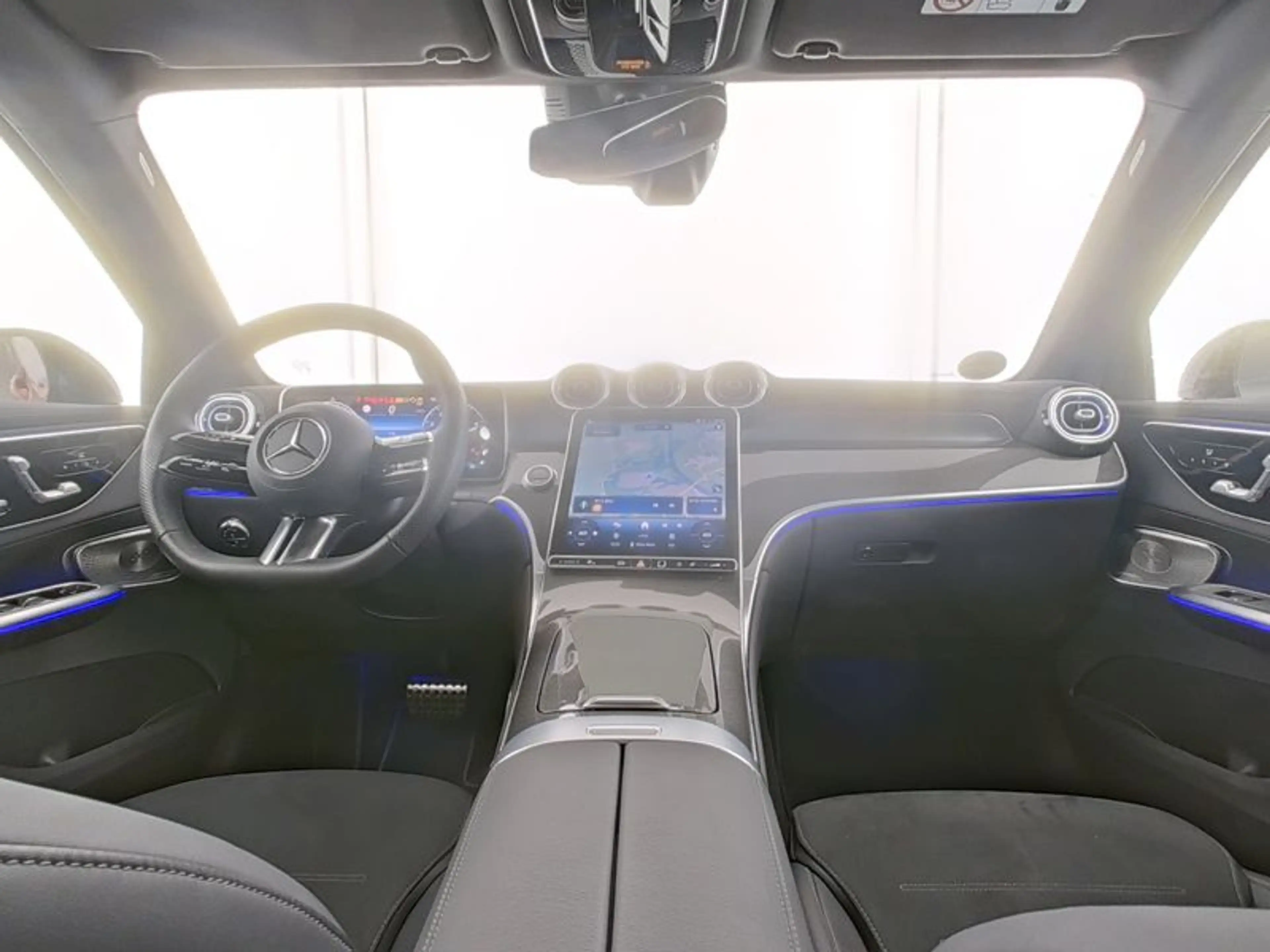 Mercedes-Benz GLC 300 4M *AMG Night Pano AHK Digital Burm Distro — photo 6