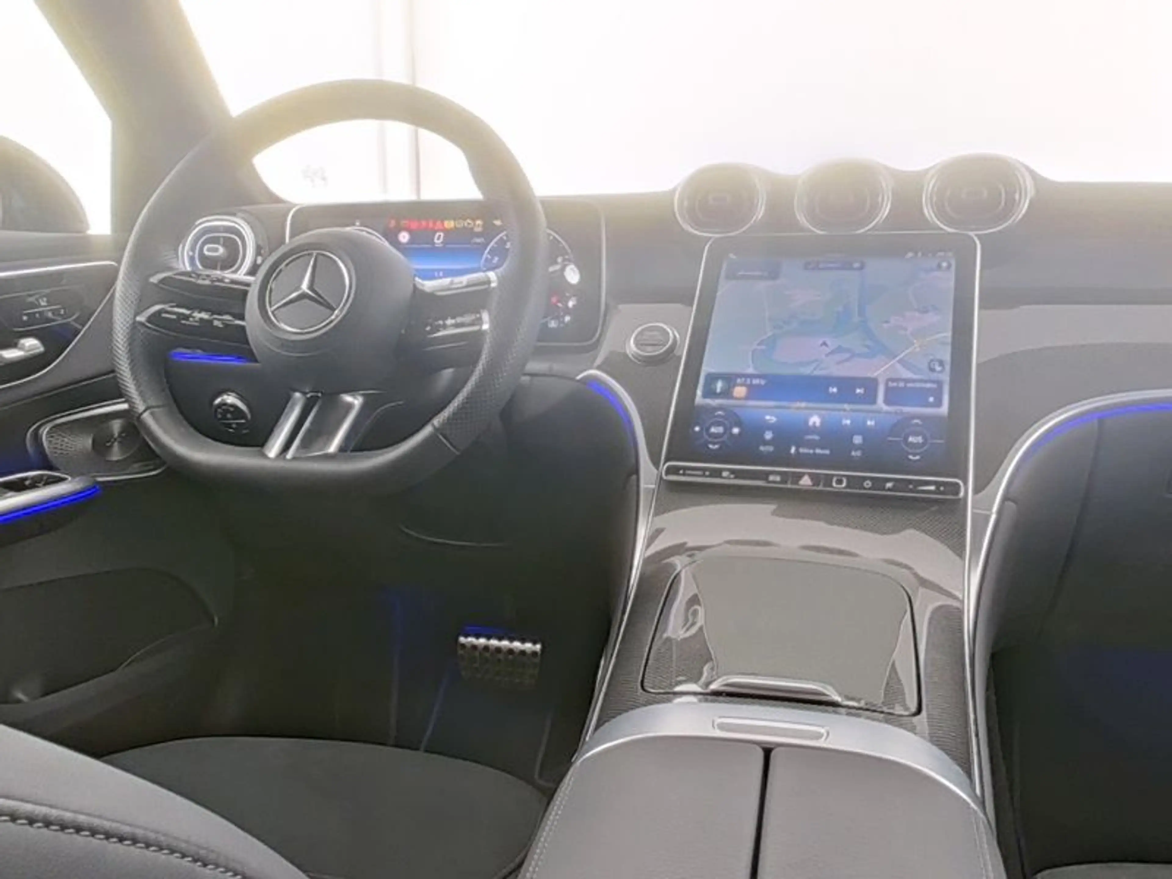 Mercedes-Benz GLC 300 4M *AMG Night Pano AHK Digital Burm Distro — photo 5