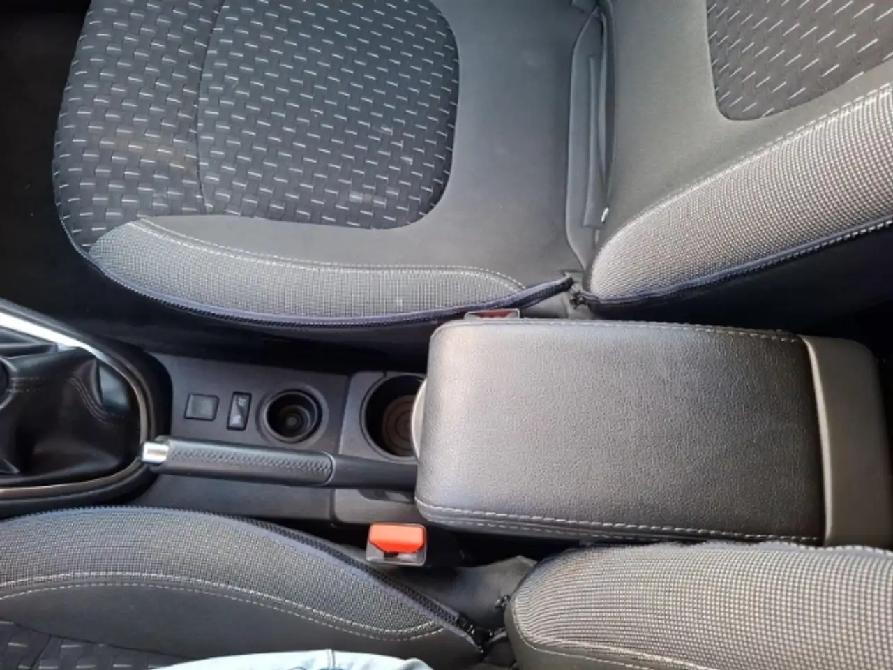 Renault Captur TCe 130 — photo 24 sur 26