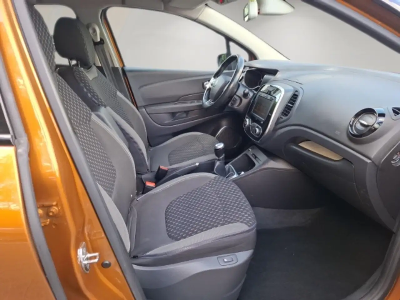 Renault Captur TCe 130 — photo 14 sur 26