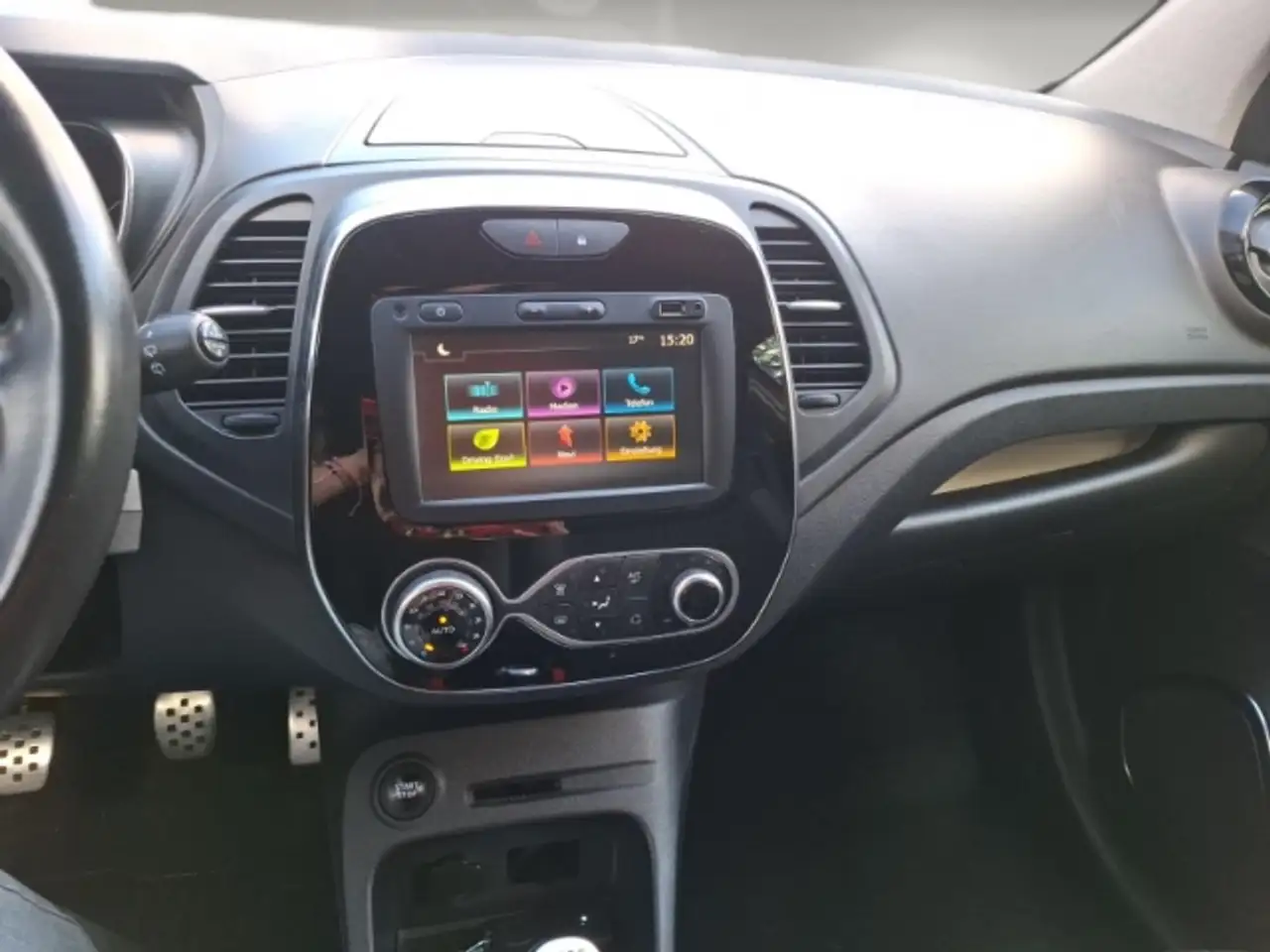 Renault Captur TCe 130 — photo 9 sur 26
