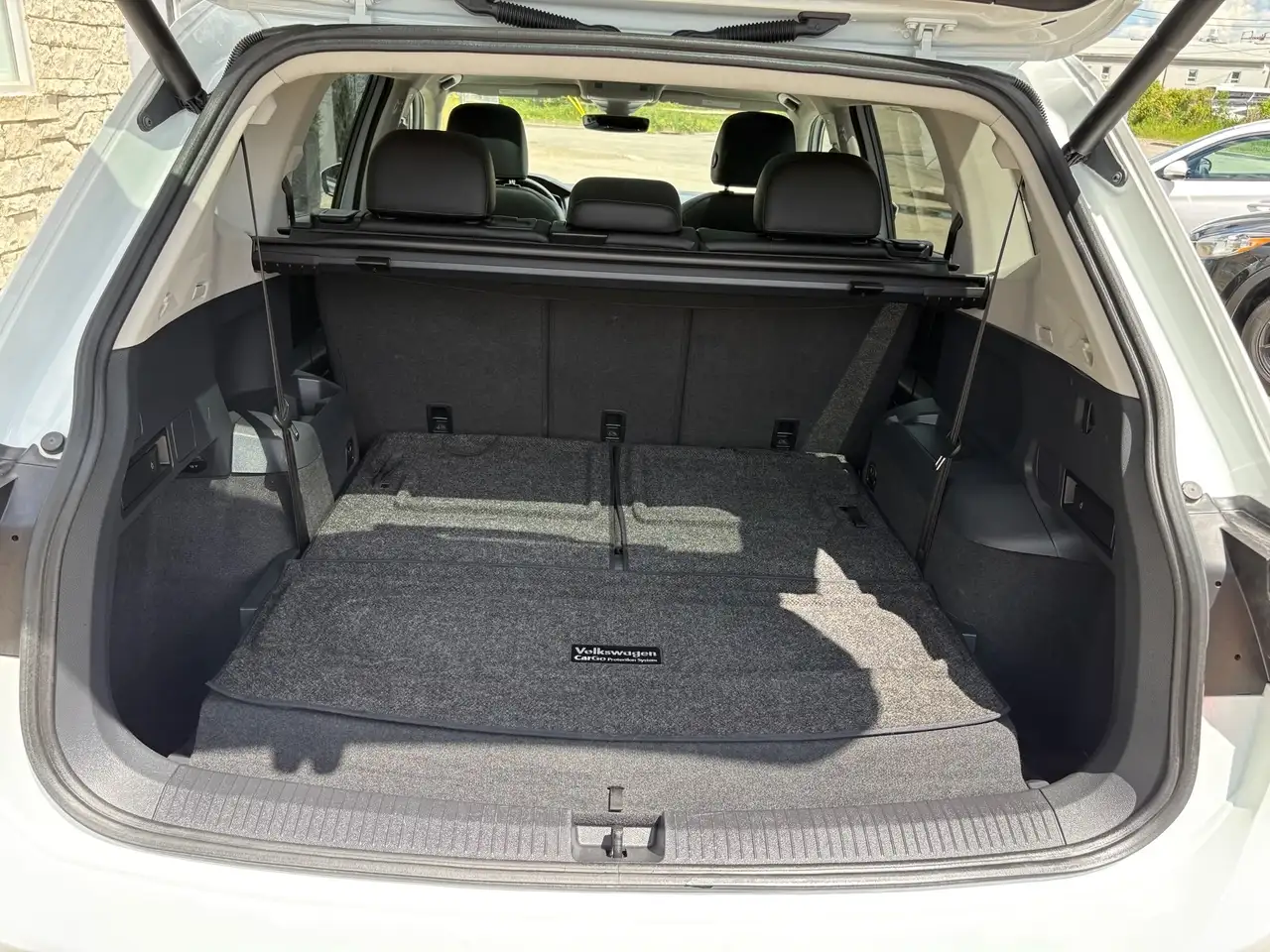 Volkswagen Tiguan photo Volkswagen Tiguan