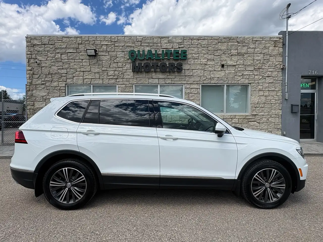 Volkswagen Tiguan photo Volkswagen Tiguan