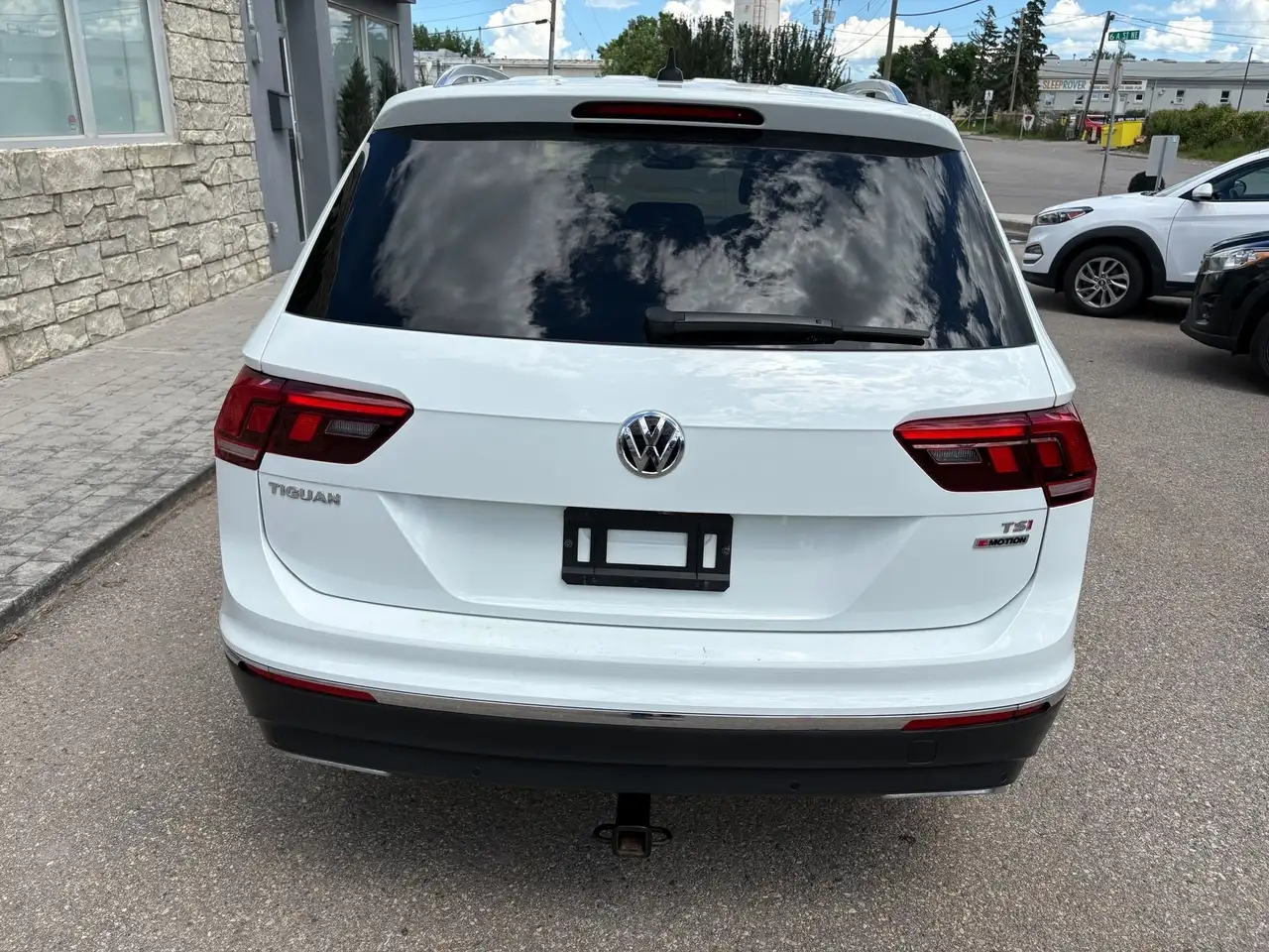 Volkswagen Tiguan photo Volkswagen Tiguan
