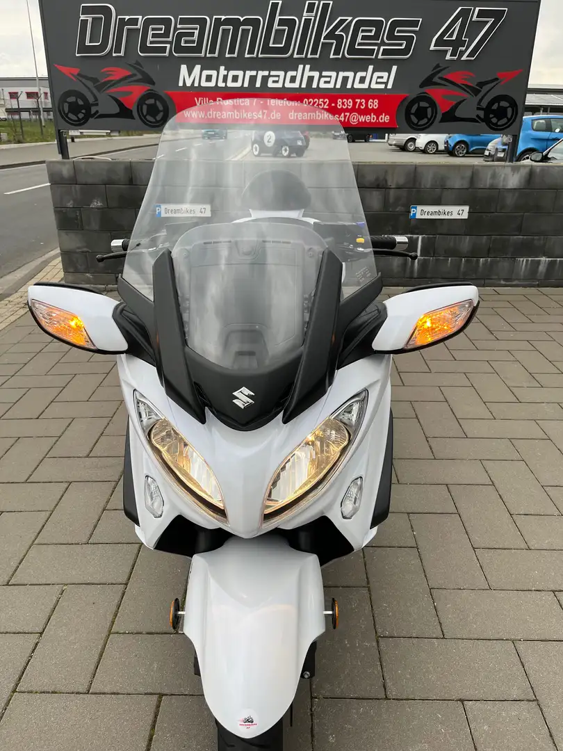 Suzuki Burgman 650 EXECUTIVE**NEUZUSTAND**INSPEKTION NEU**8500KM** Blanco - 2