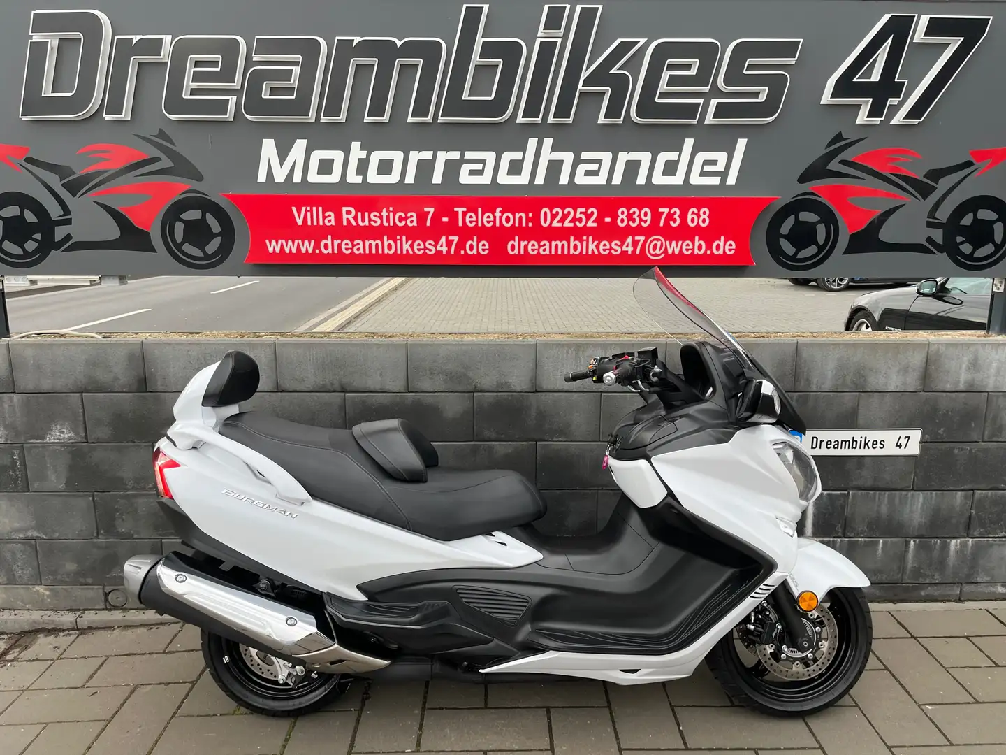Suzuki Burgman 650 EXECUTIVE**NEUZUSTAND**INSPEKTION NEU**8500KM** Blanco - 1