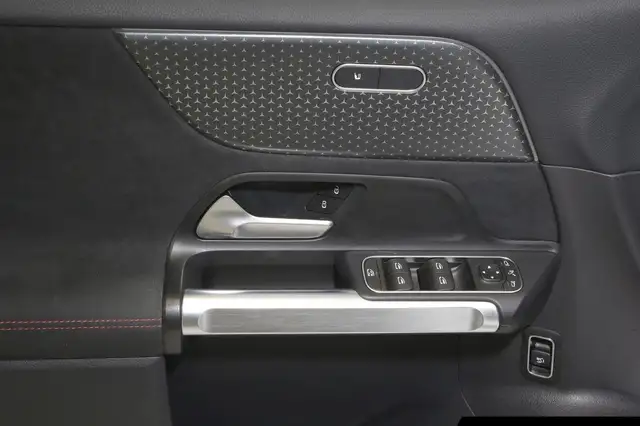 Mercedes-Benz EQB view 14