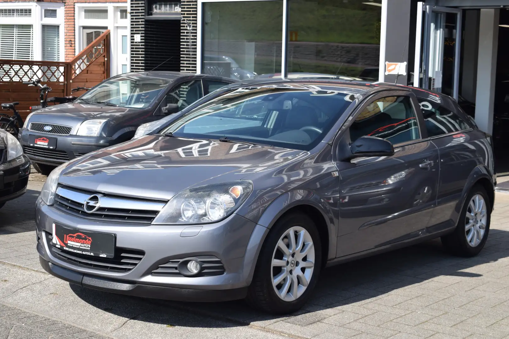 Opel Astra GTC 1.4 Cosmo Navi Climate Grigio - 2