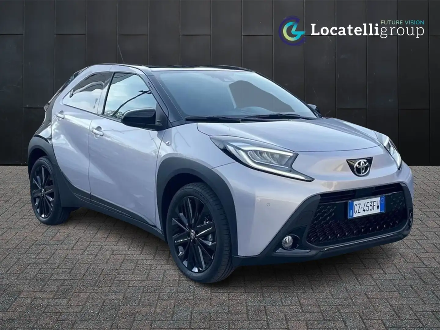 Toyota Aygo 1.0 JBL Special Edition Schwarz - 1