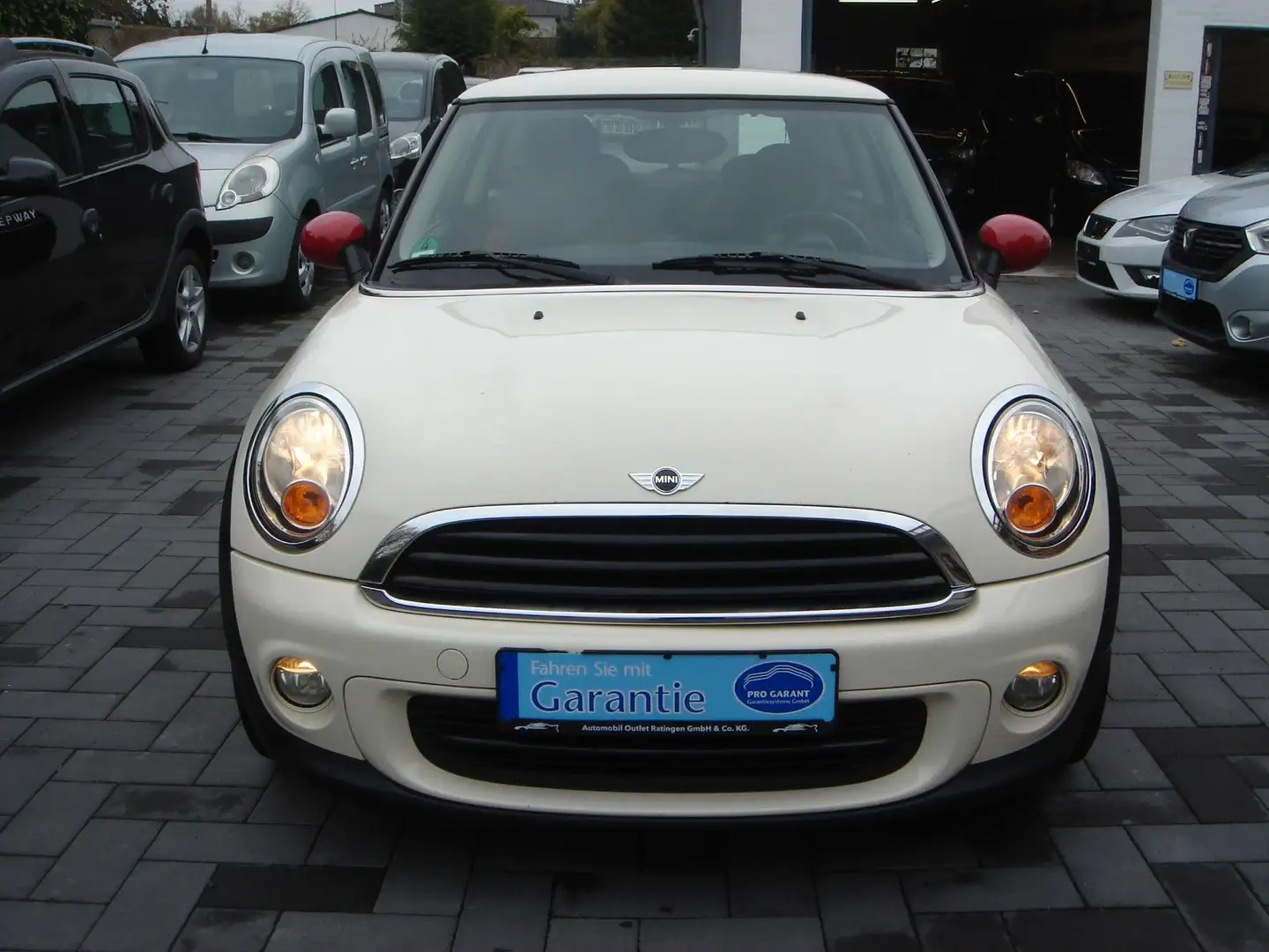 MINI One 1.6i +PANORAMA-SD+KLIMAAUTOMATIK+17ZOLL+ Weiß - 2