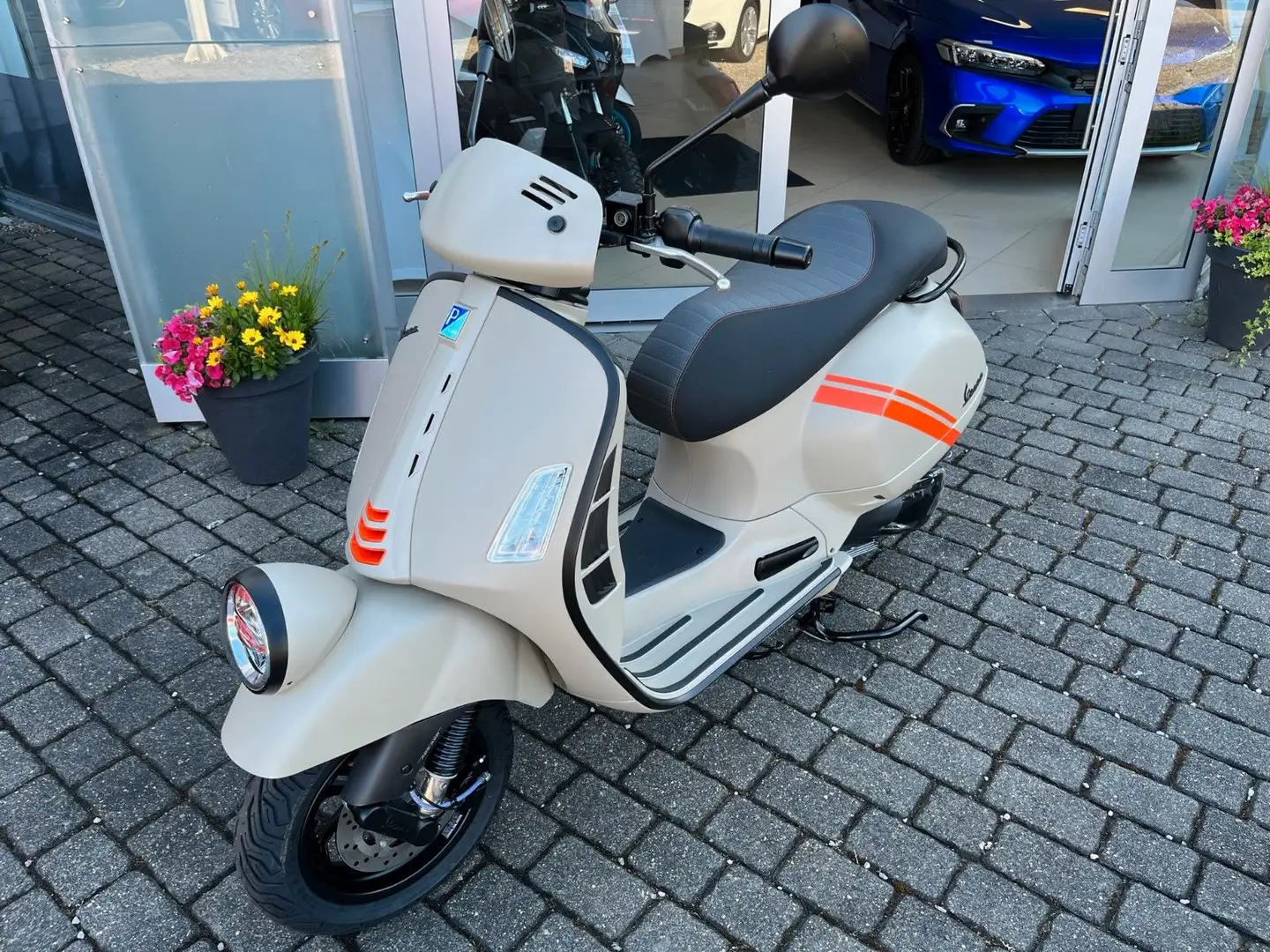 Vespa GTV 310 E5+ ABS Beige Matt Beige - 1