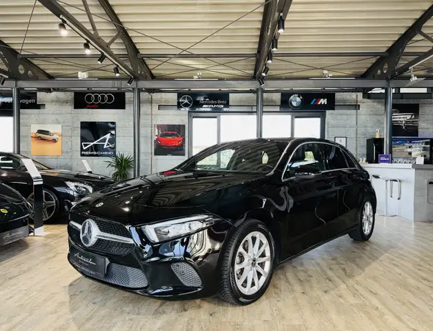 Mercedes-Benz A 180 Automatik*LED*NAVI*TEMPOMAT*