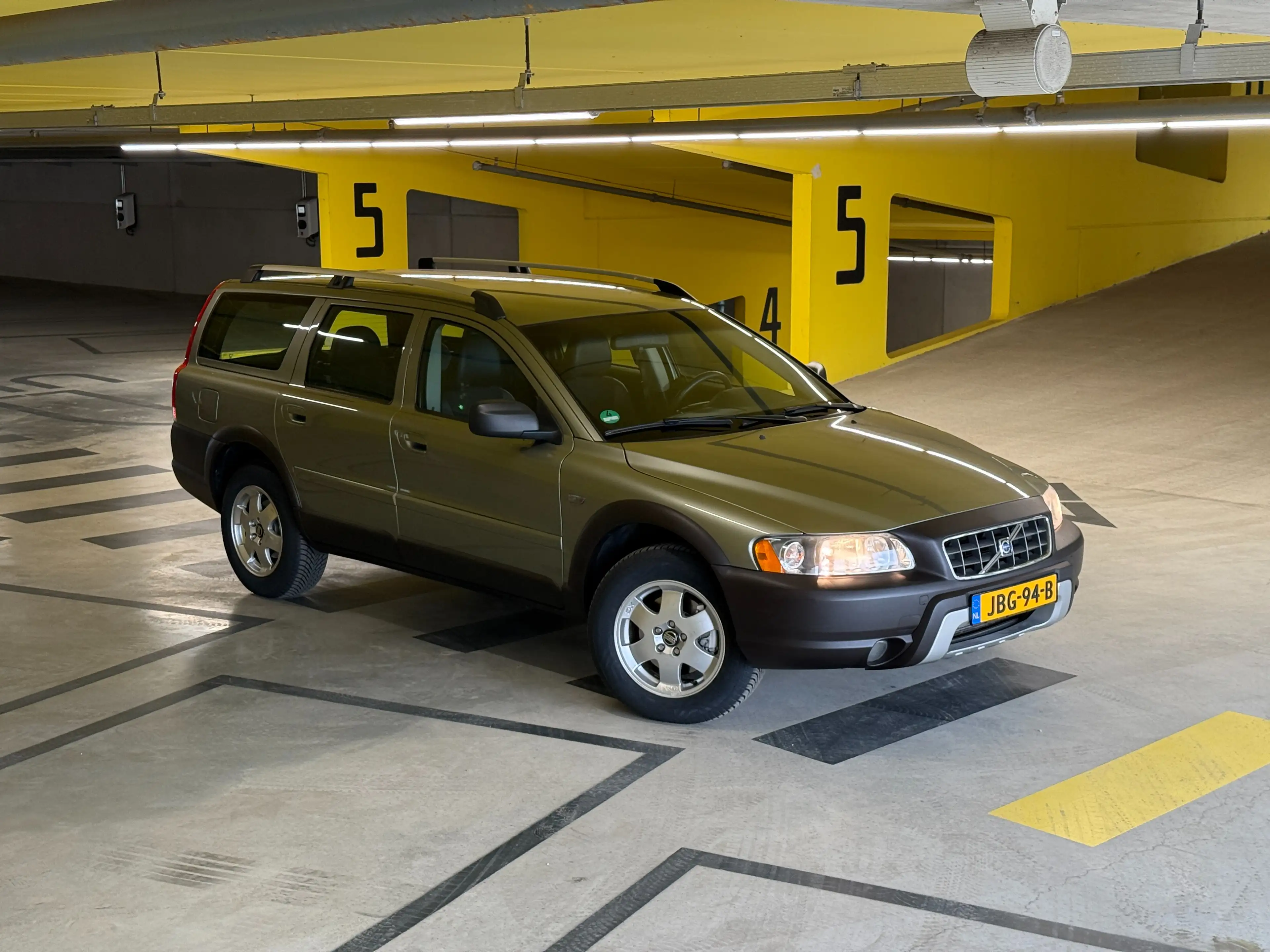 Volvo XC70 2.5 T | Trekhaak | Aut. Airco | Alsnieuw! — photo 14