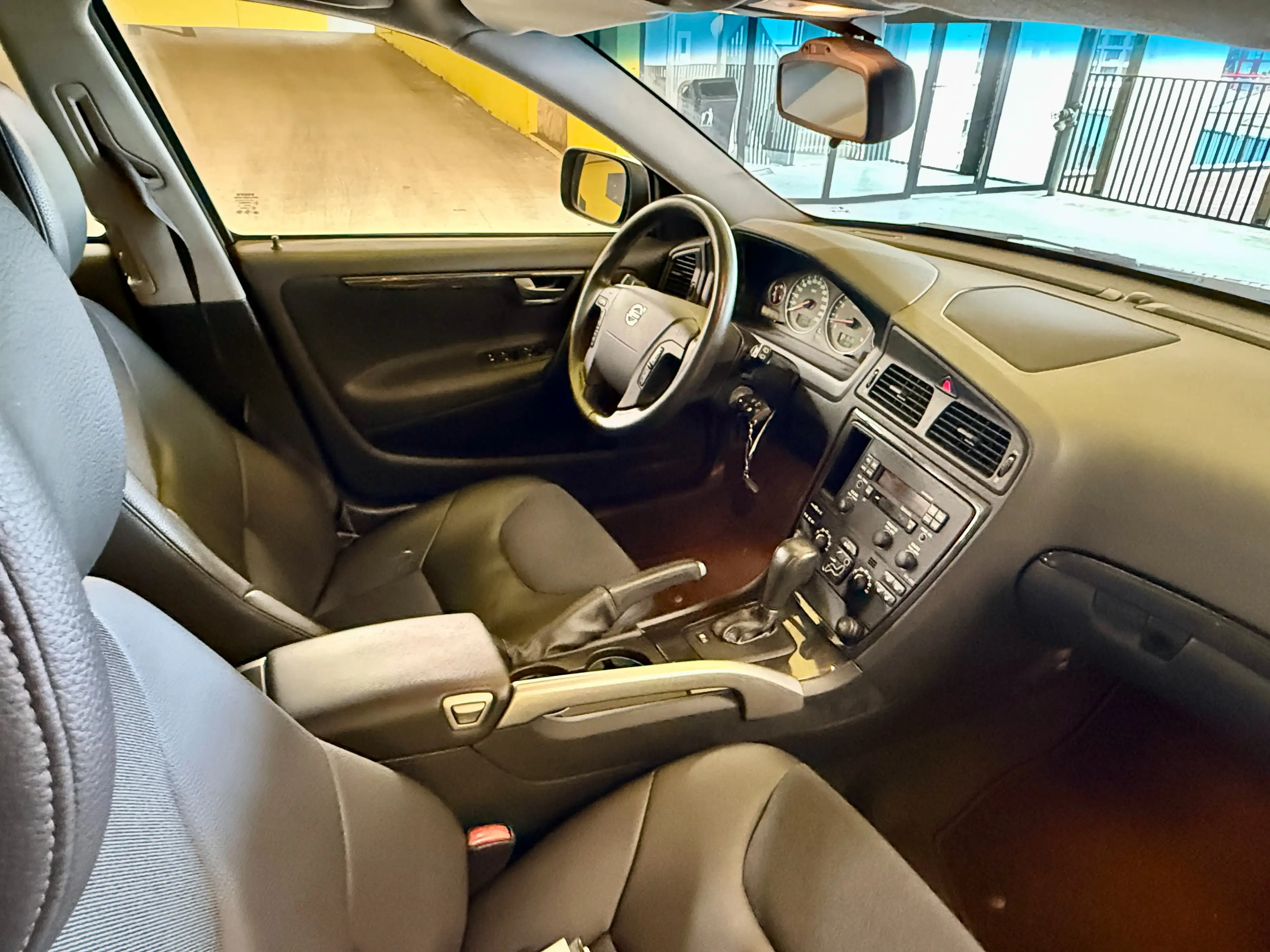 Volvo XC70 2.5 T | Trekhaak | Aut. Airco | Alsnieuw! — photo 2