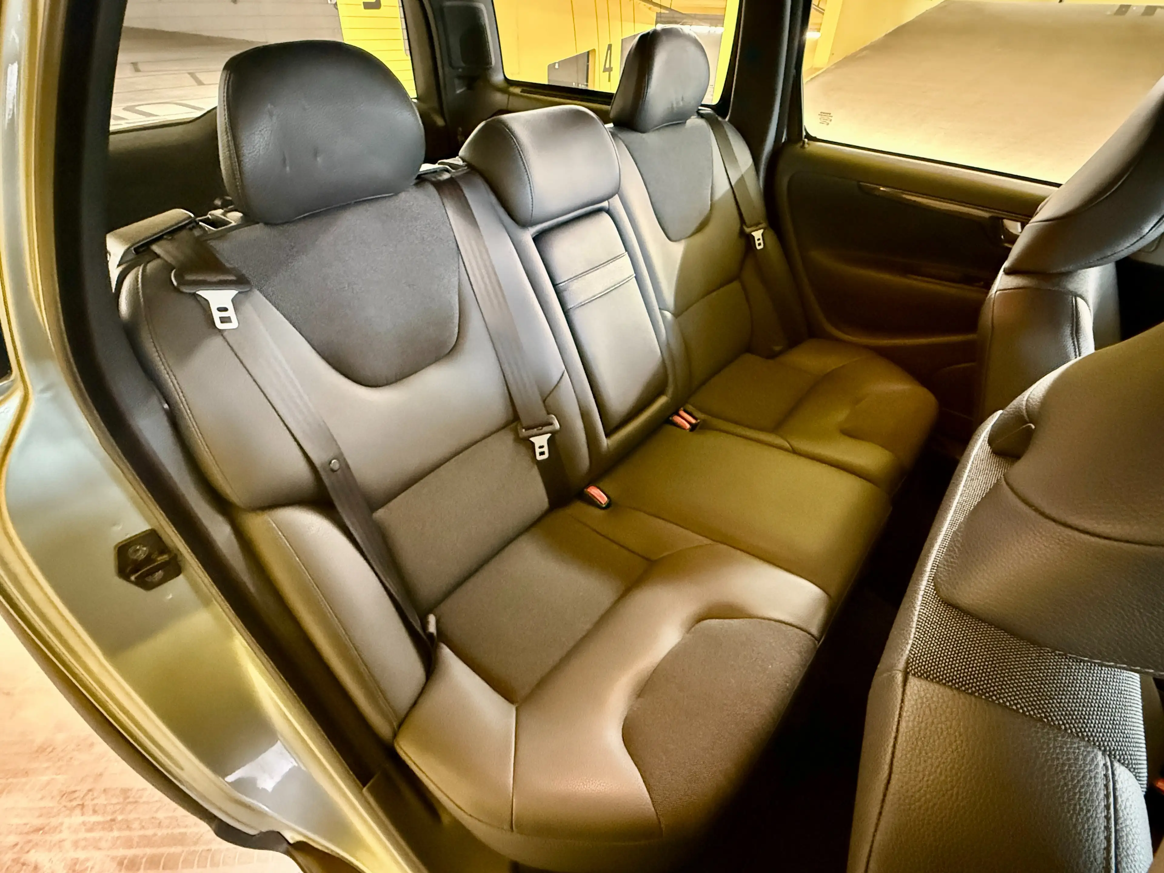 Volvo XC70 2.5 T | Trekhaak | Aut. Airco | Alsnieuw! — photo 7