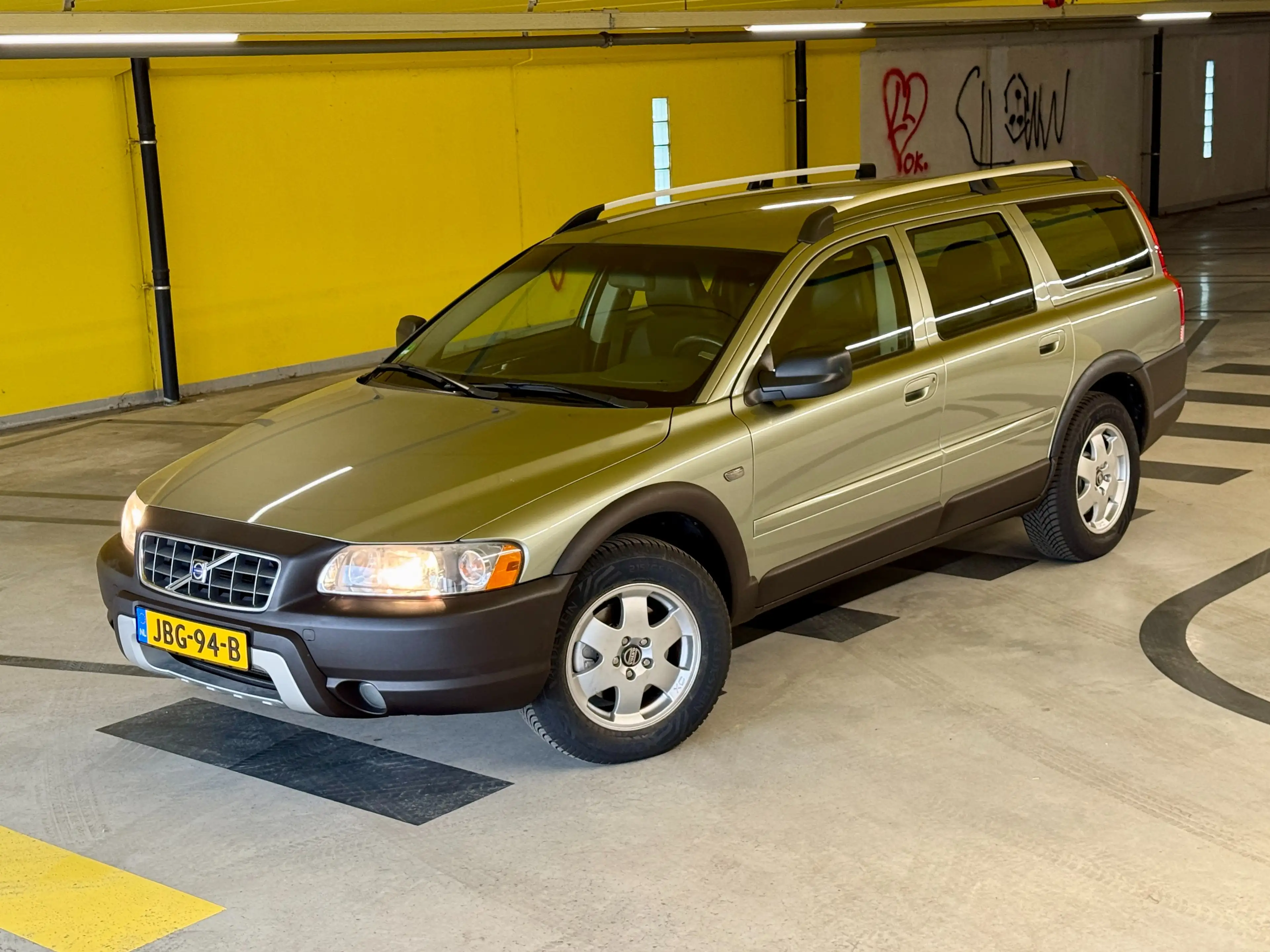 Volvo XC70 2.5 T | Trekhaak | Aut. Airco | Alsnieuw!