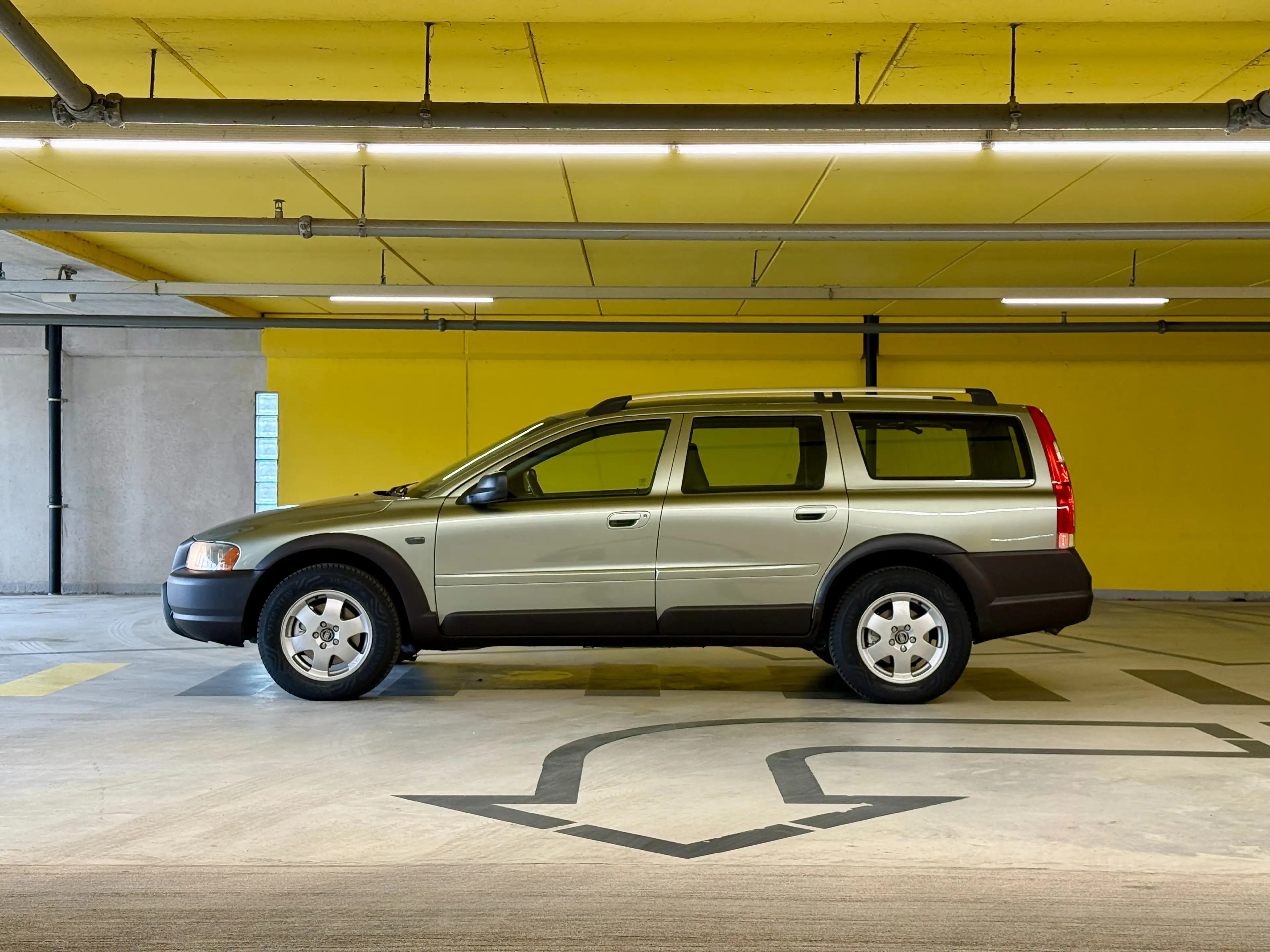Volvo XC70 2.5 T | Trekhaak | Aut. Airco | Alsnieuw! — photo 3
