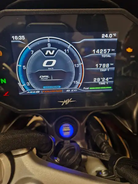 MV Agusta TURISMO VELOCE 800 - foto 2