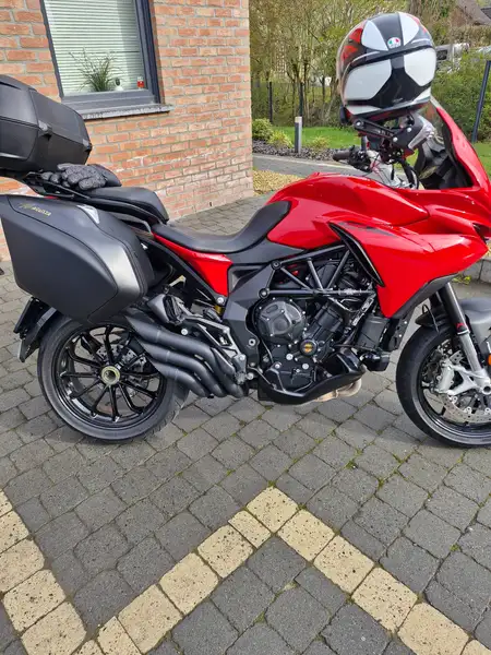 MV Agusta TURISMO VELOCE 800