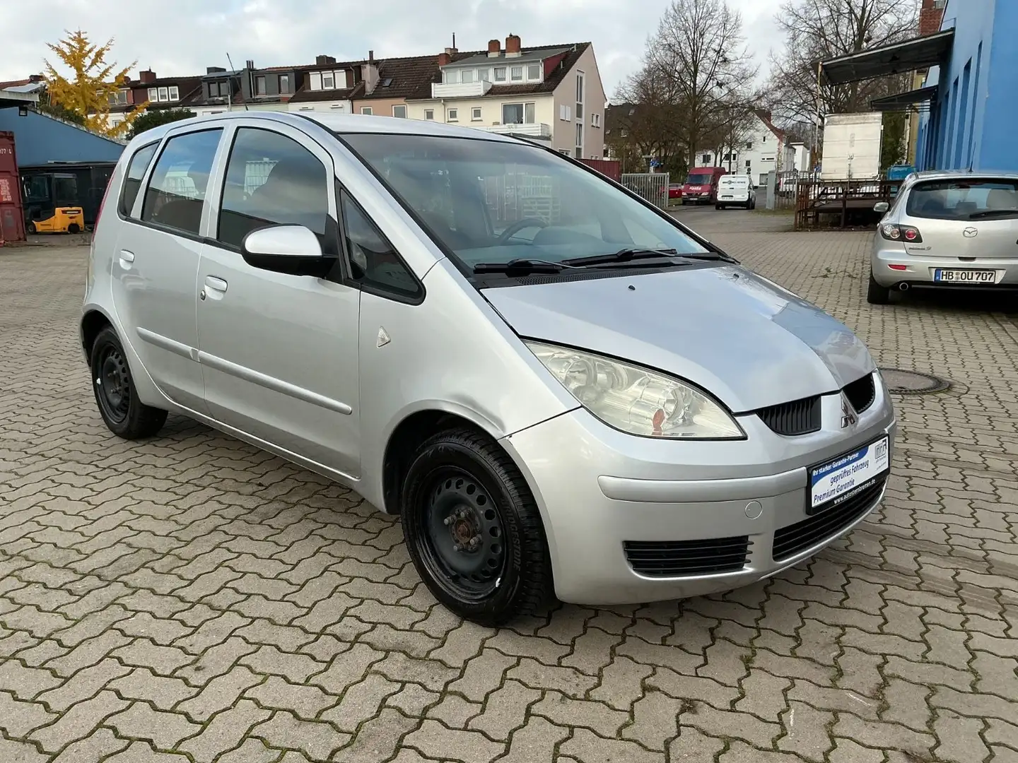 Mitsubishi Colt CZ3 Lim. 5-trg. 1.3 Invite Silber - 1