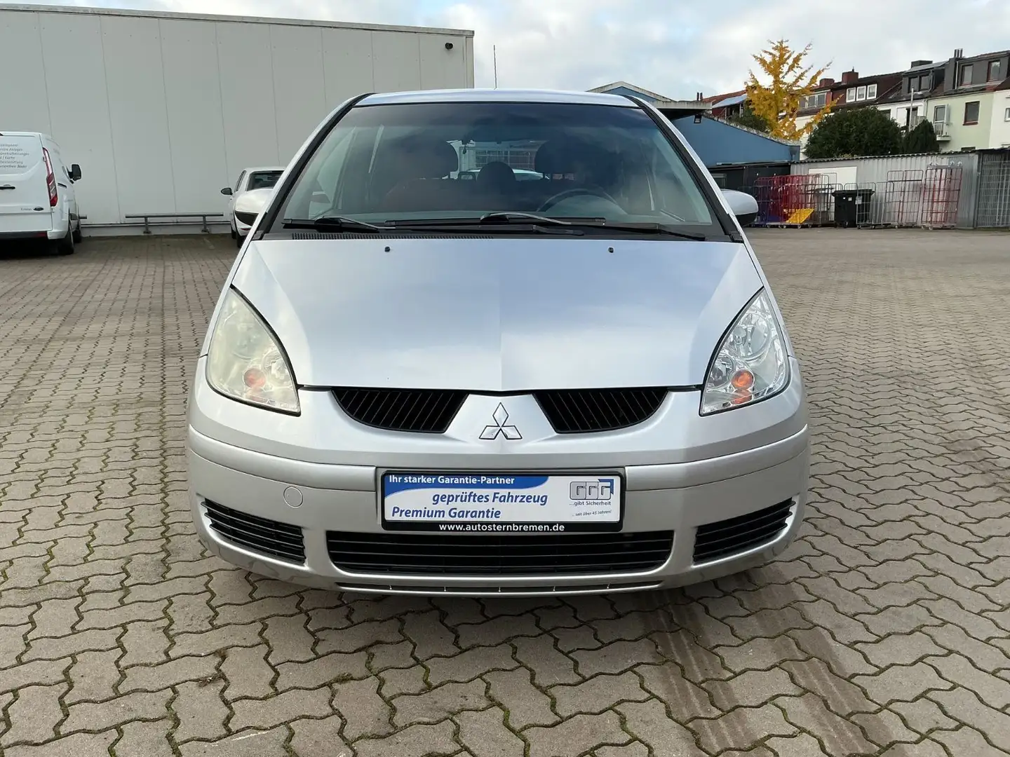 Mitsubishi Colt CZ3 Lim. 5-trg. 1.3 Invite Silber - 2