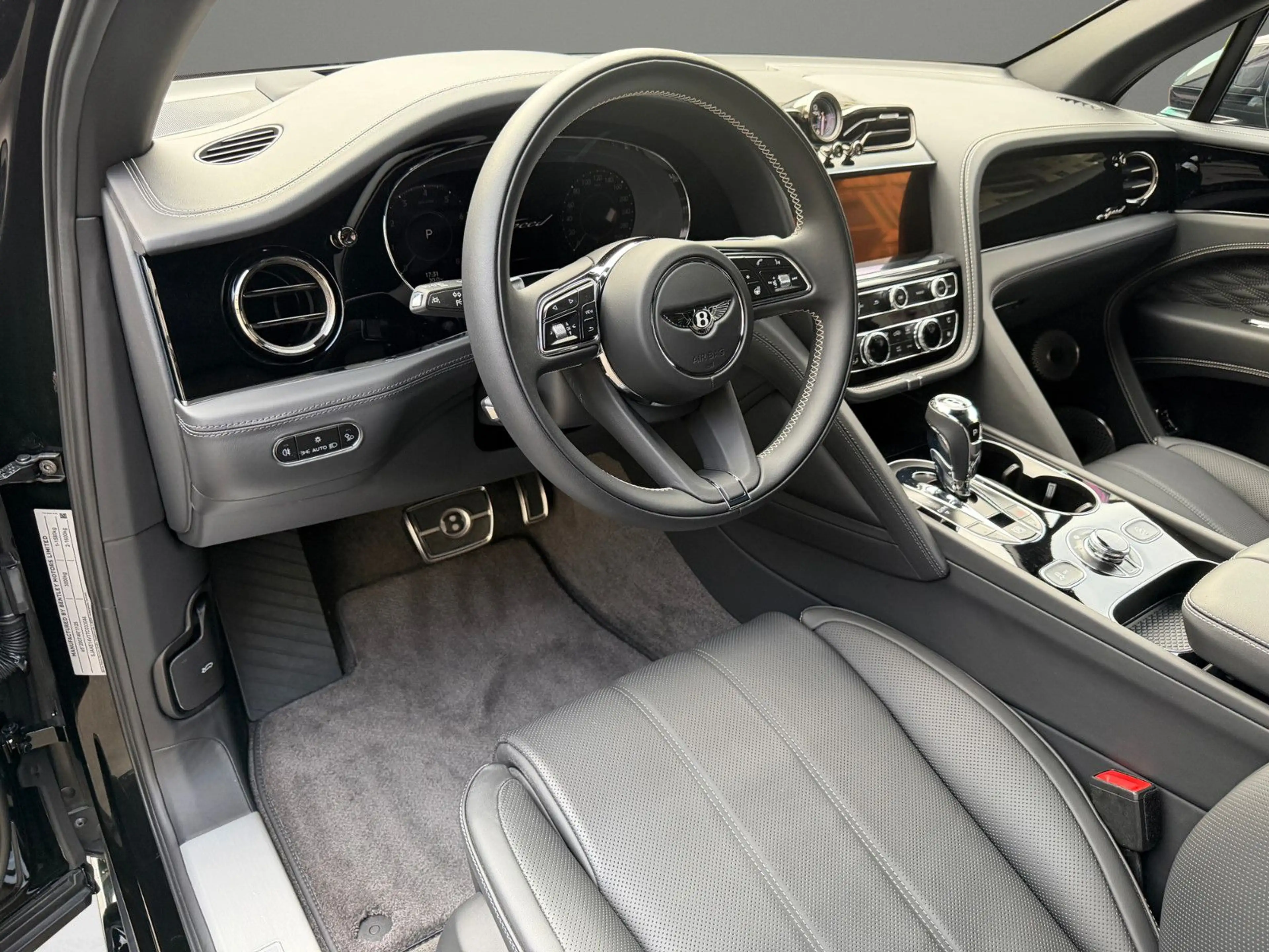 Bentley Bentayga V8 SPEED B&O BLACKLINE TOURING — photo 10