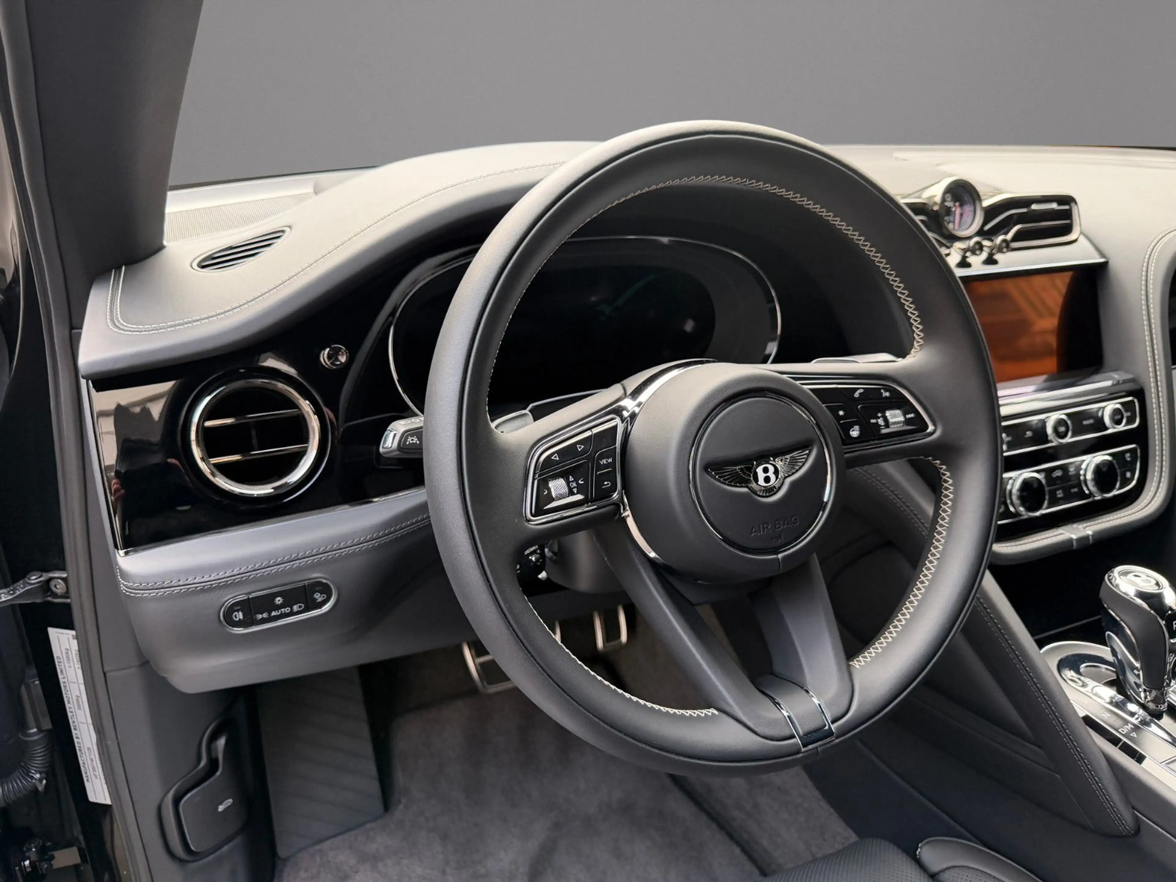 Bentley Bentayga V8 SPEED B&O BLACKLINE TOURING — photo 11