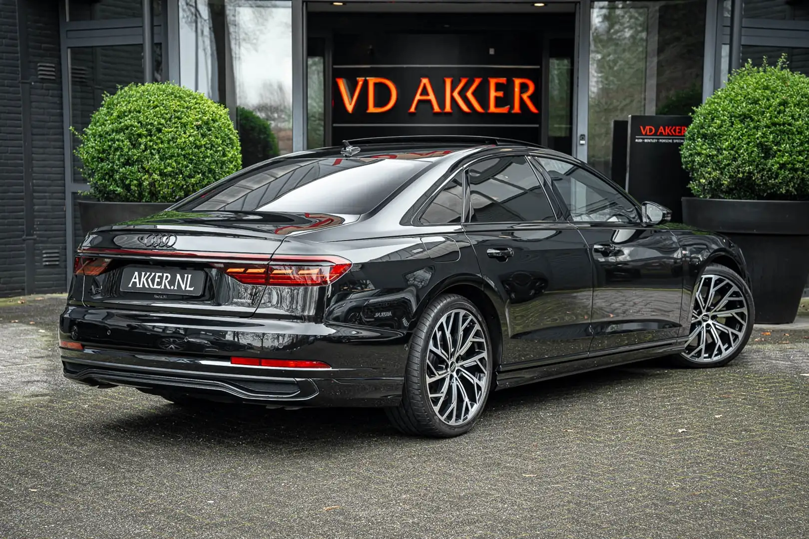 Audi A8 60 TFSI e Vierwielsturing | S-Line | 4x Comfortsto Negro - 2