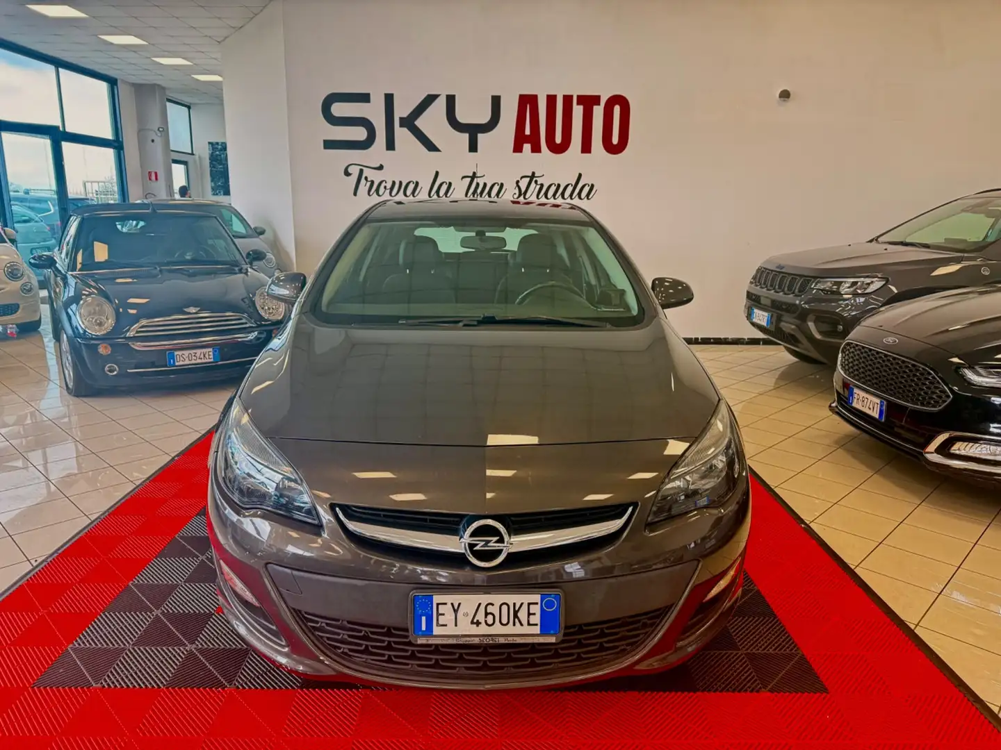 Opel Astra 1.4 100CV 5 porte Cosmo Gris - 1