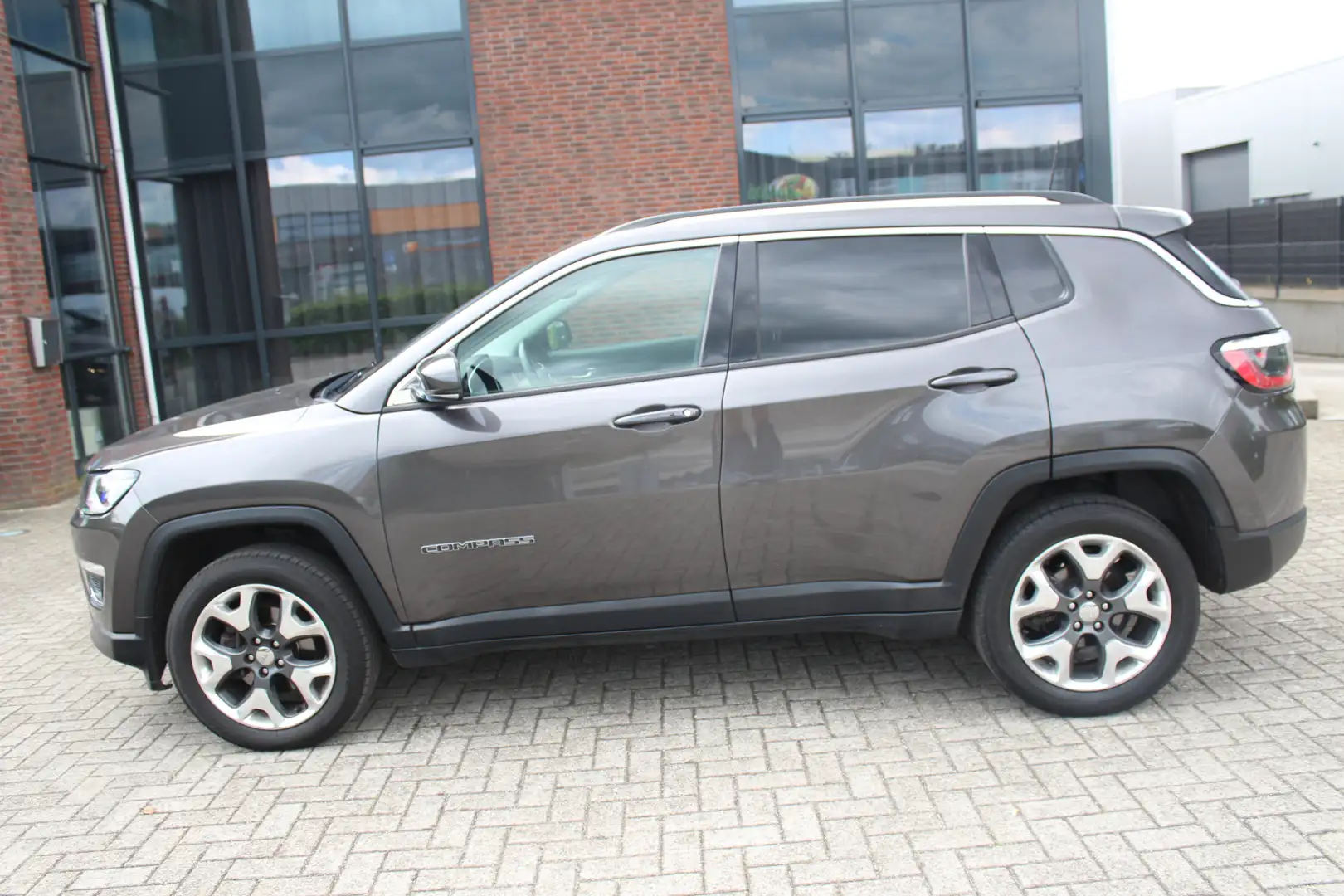 Jeep Compass 1.4 MultiAir Opening Edition 4x4 Clima-Cruise-Navi Gris - 2