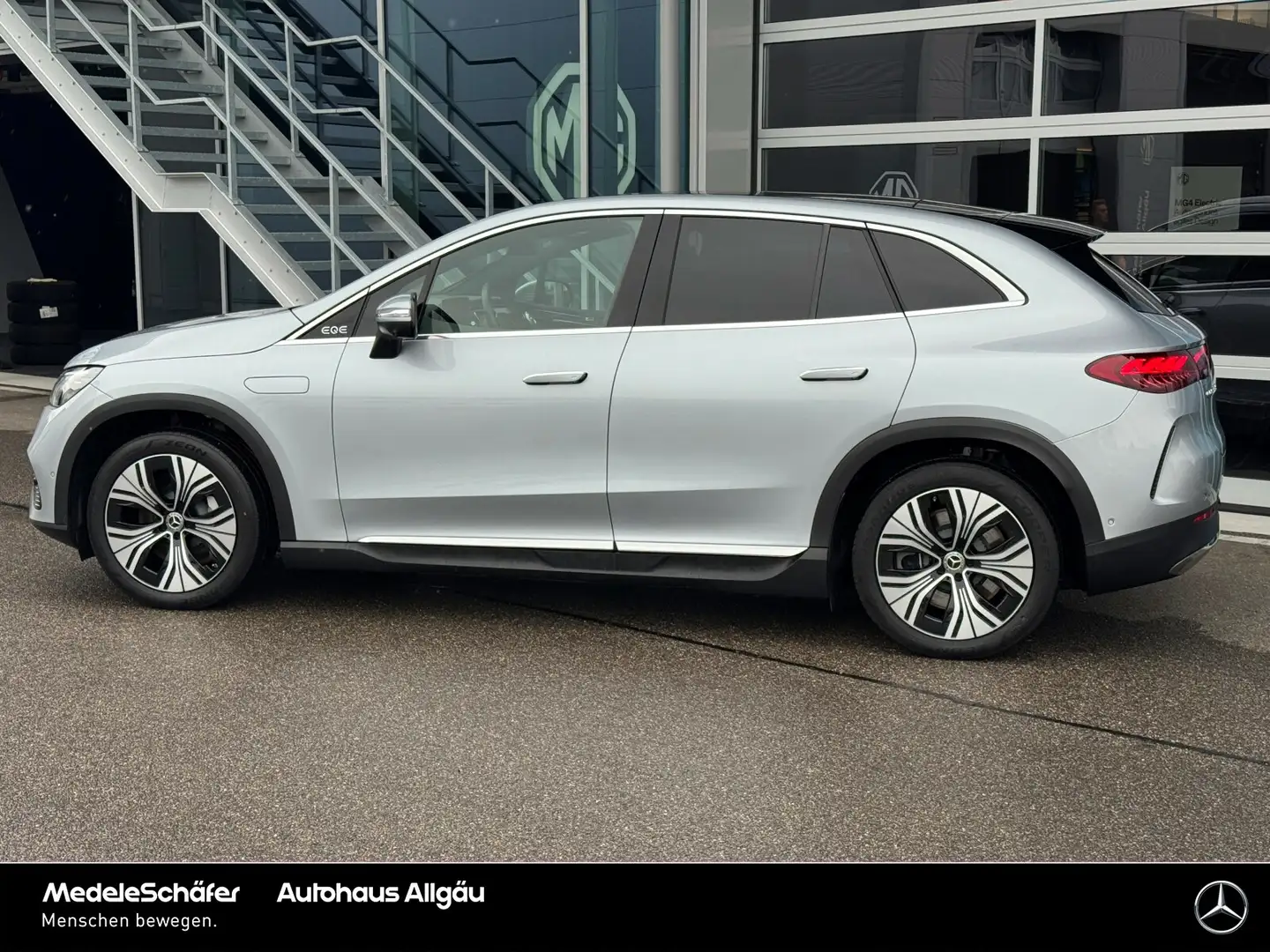 Mercedes-Benz EQE SUV EQE SUV 350 4M ElectricART 20" AHK D-Light NP101 Silber - 2