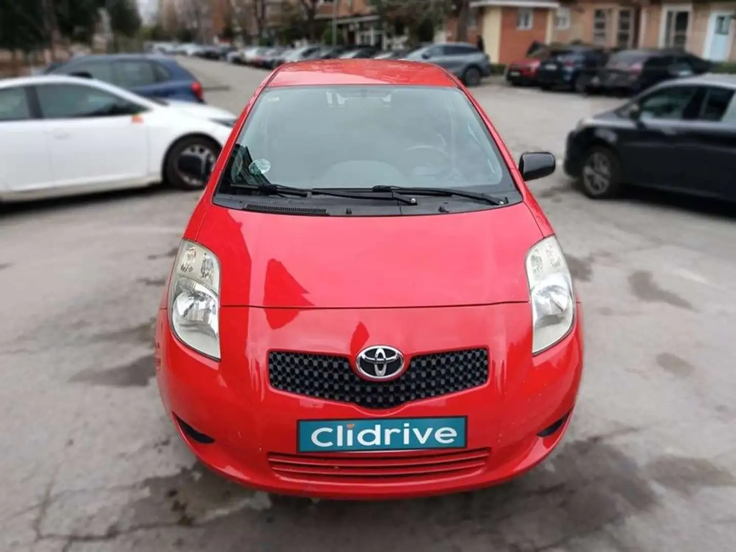 Toyota Yaris 1.4D-4D Live Rojo - 2