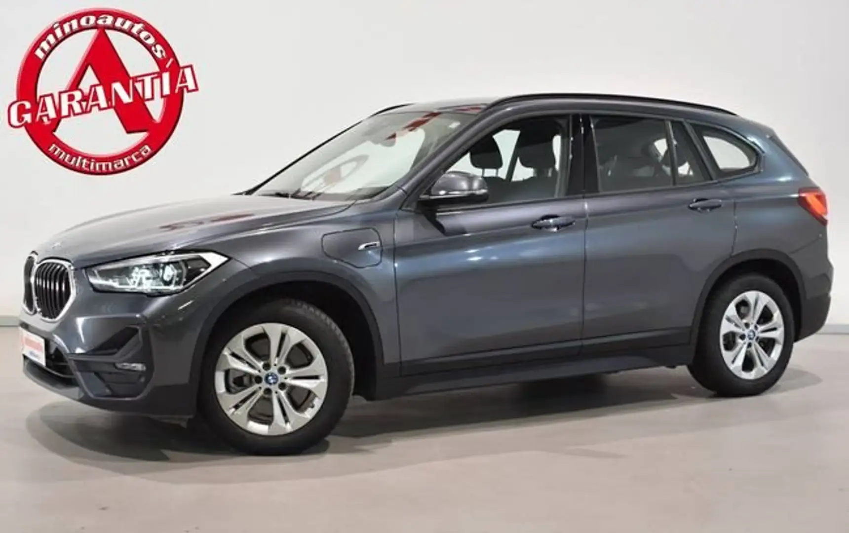 BMW X1 XDRIVE25E 220 CV XLINE Gris - 1