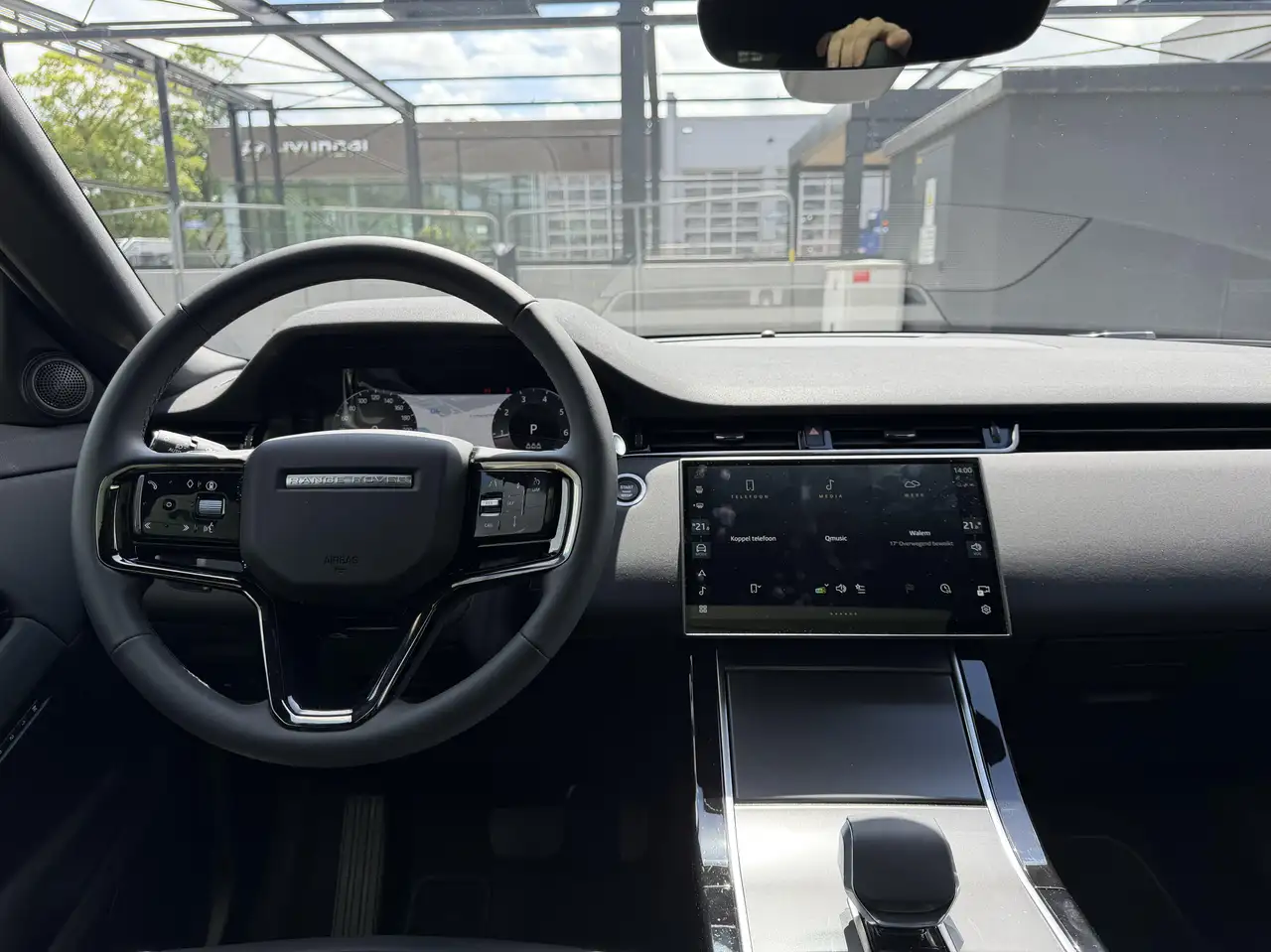 Land Rover Range Rover Evoque 2026 — фото 15
