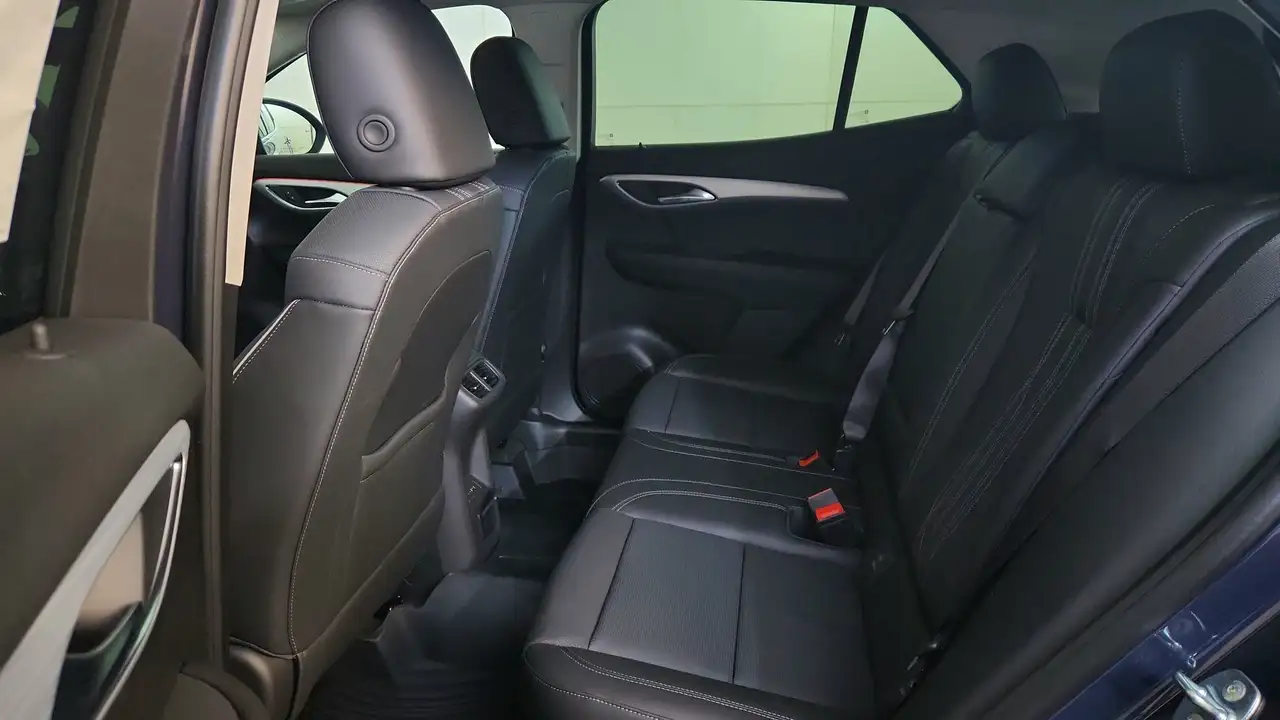 Buick Envision photo Buick Envision