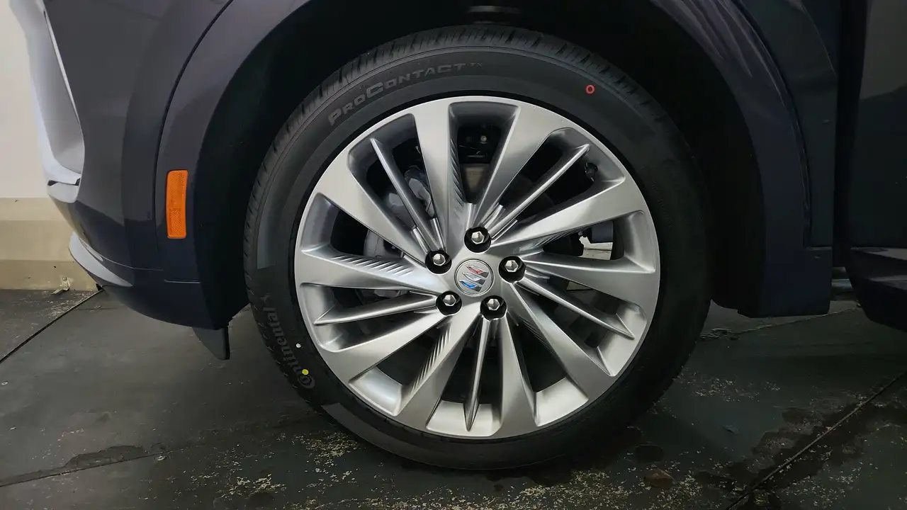 Buick Envision photo Buick Envision