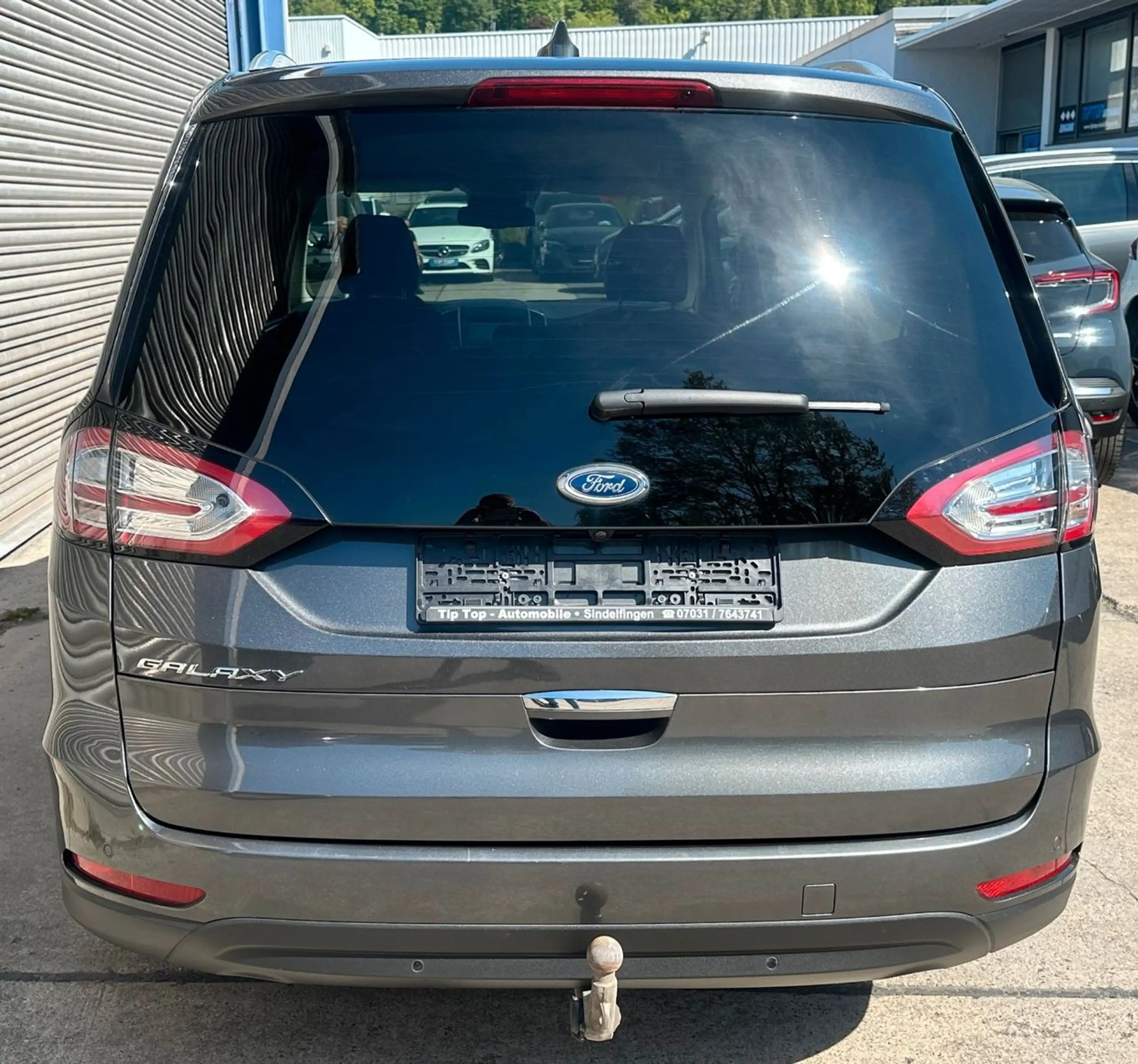 Ford Galaxy Titanium*7-SITZ*LEDER*LED*NAVI*AHK* — photo 4