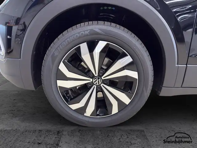 Volkswagen T-Cross view 13