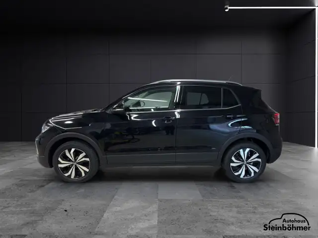 Volkswagen T-Cross view 3