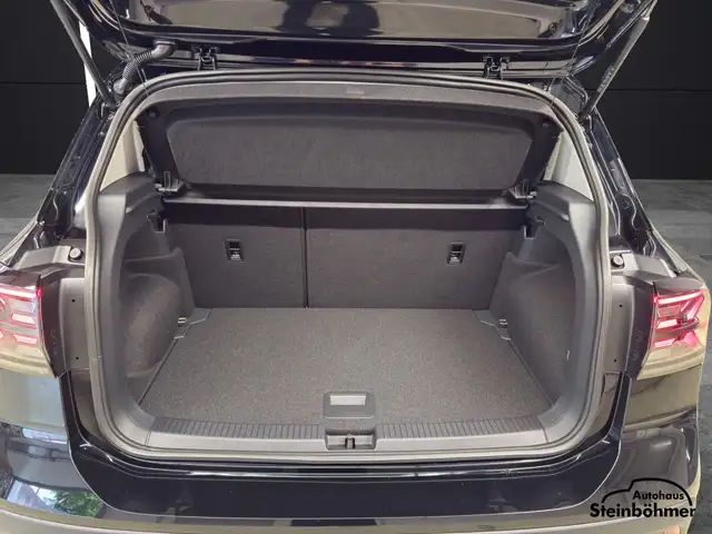 Volkswagen T-Cross view 6